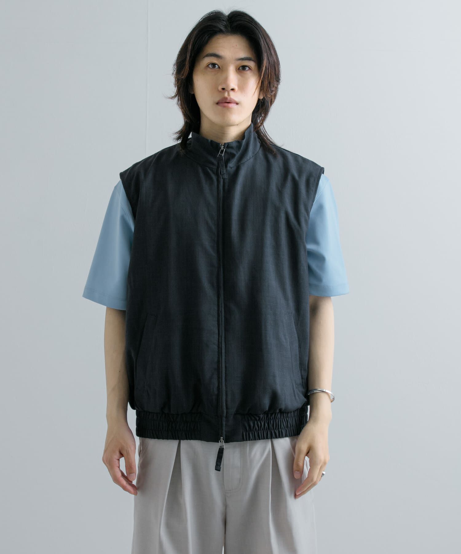 SENSE OF PLACE by URBAN RESEARCH「『ｲｰｼﾞｰｹｱ/ｾｯﾄｱｯﾌﾟ対応』ﾘﾈﾝﾗｲｸｽﾀﾝﾄﾞｶﾗｰW  」|ベスト・ジレ|