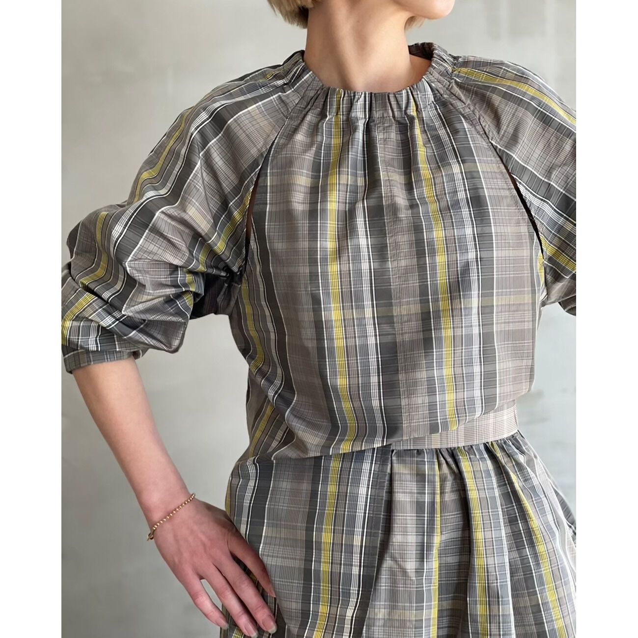 HELIOPOLE「HELIOPOLE CHANBRAY TAFFETA GATHER BLOUSE」|シャツ・ブラウス|