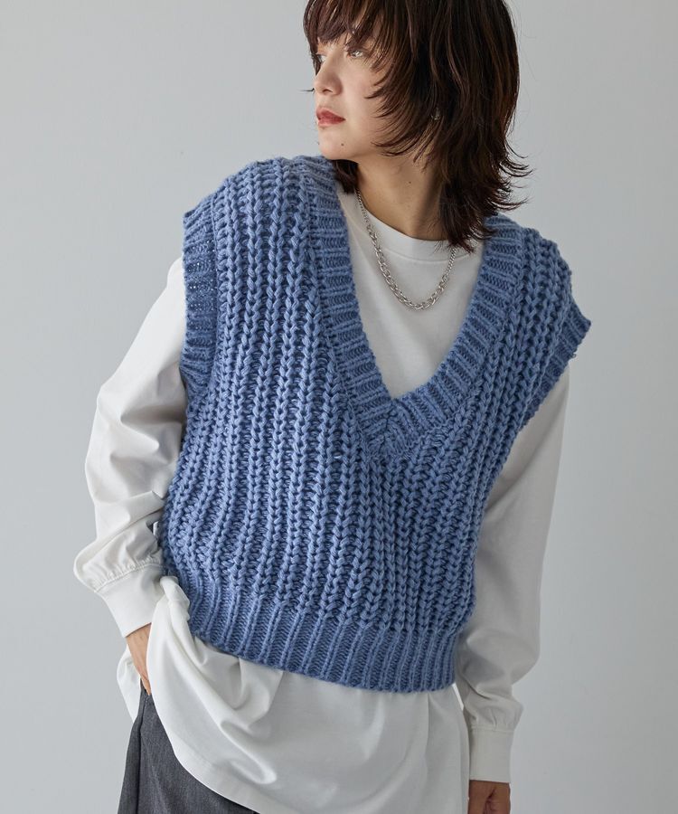 AMERICAN HOLIC「ローゲージVネックニットベスト」|ベスト・ジレ|