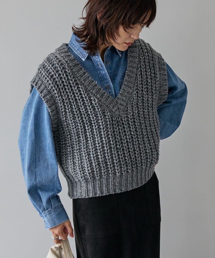 AMERICAN HOLIC「ローゲージVネックニットベスト」|ベスト・ジレ|