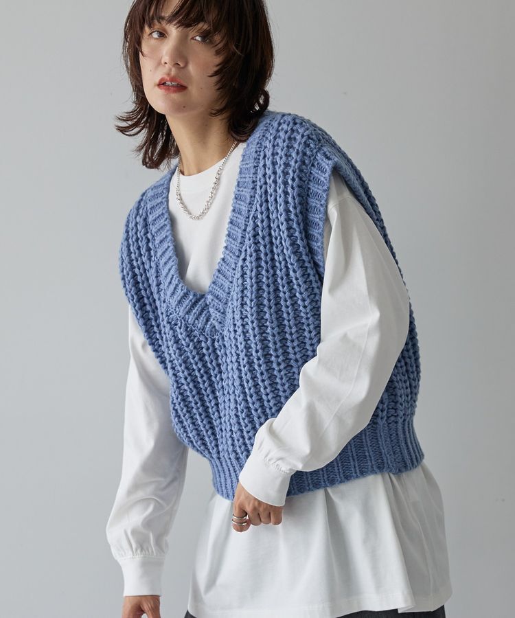 AMERICAN HOLIC「ローゲージVネックニットベスト」|ベスト・ジレ|