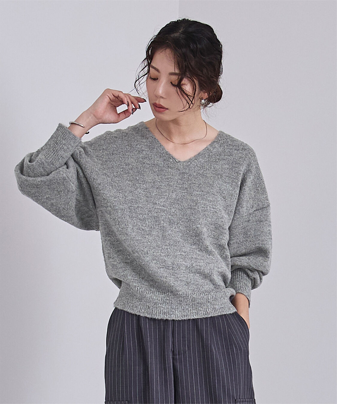 ur's「ウールブレンドVネックニットプルオーバー」|ニット・セーター|