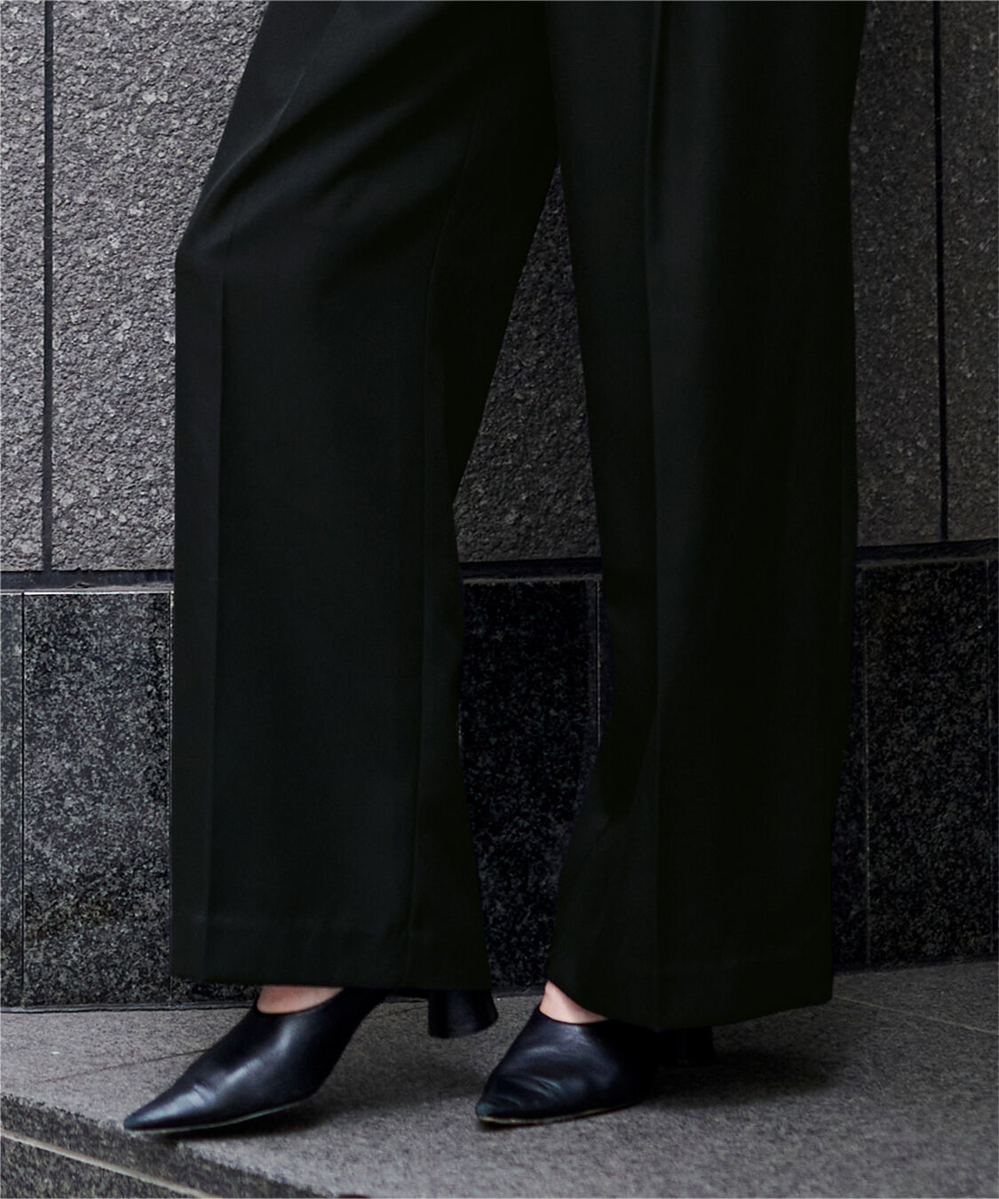 ur's「美シルエットワンタックワイドパンツ」|スラックス|