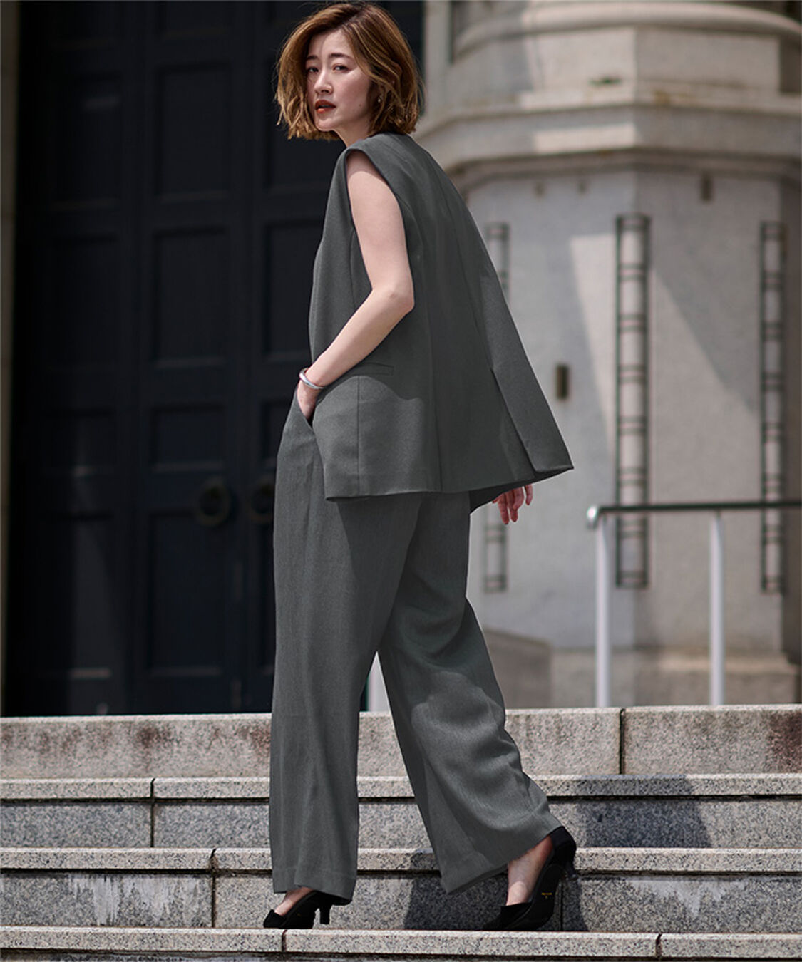 ur's「美シルエットワンタックワイドパンツ」|スラックス|