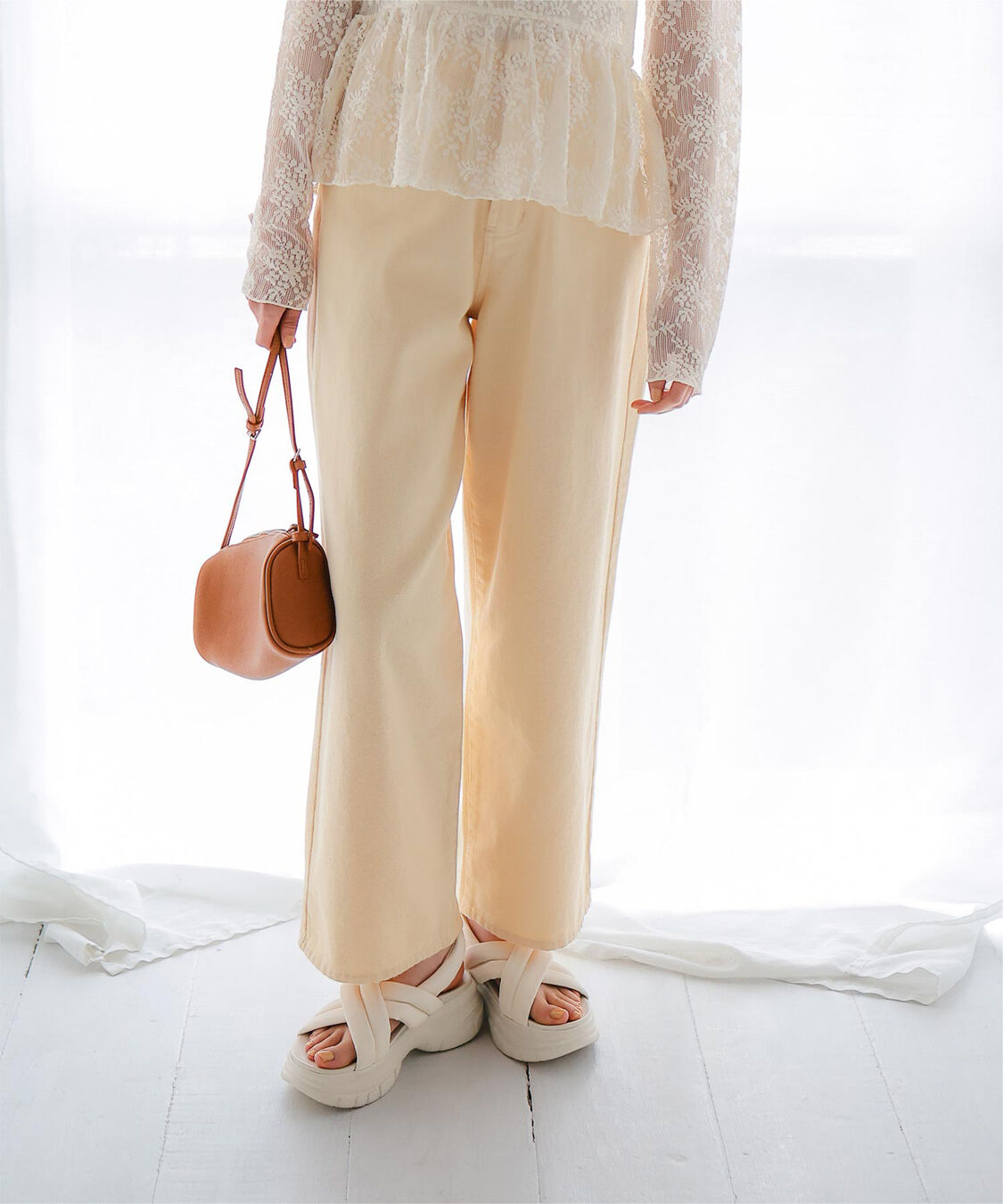 titivate「クロスパデットサンダル」|サンダル|