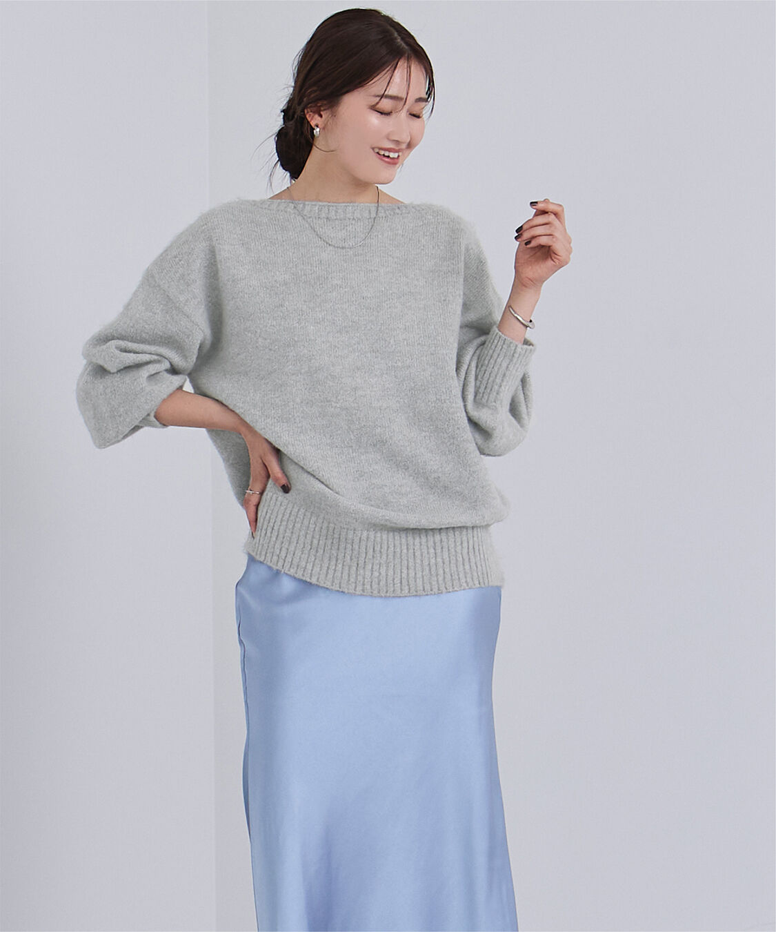 ur's「【星玲奈さんコラボアイテム】ヤクライクボートネックボリュームスリーブニット」|ニット・セーター|