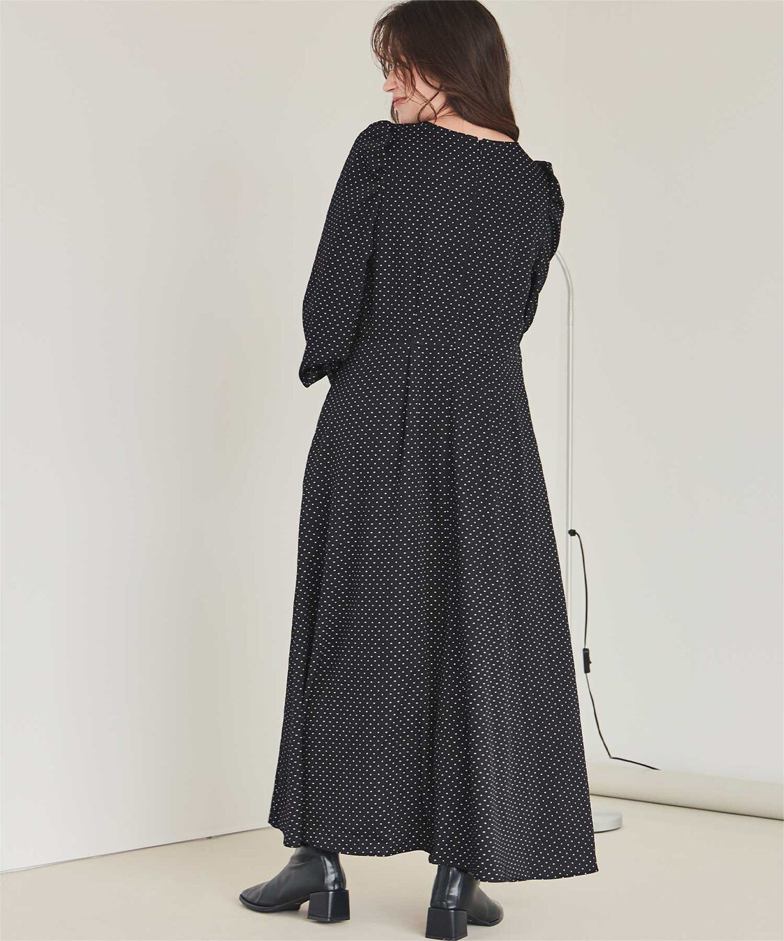 titivate「【高山直子さんコラボアイテム】ボリュームギャザースリーブフレアワンピース」|ワンピース|