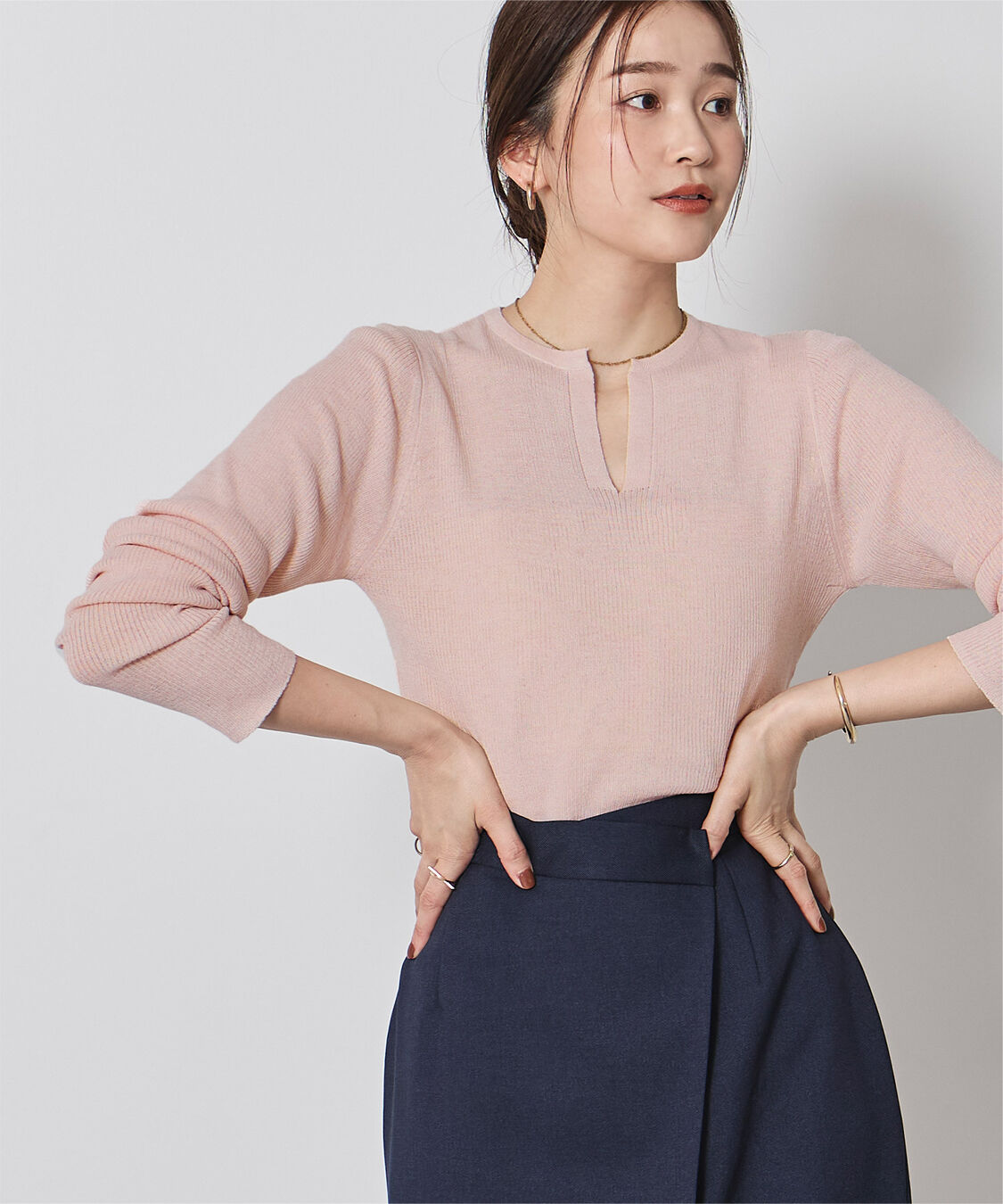 ur's「チクチクしないウールブレンドキーネックリブニット」|ニット・セーター|