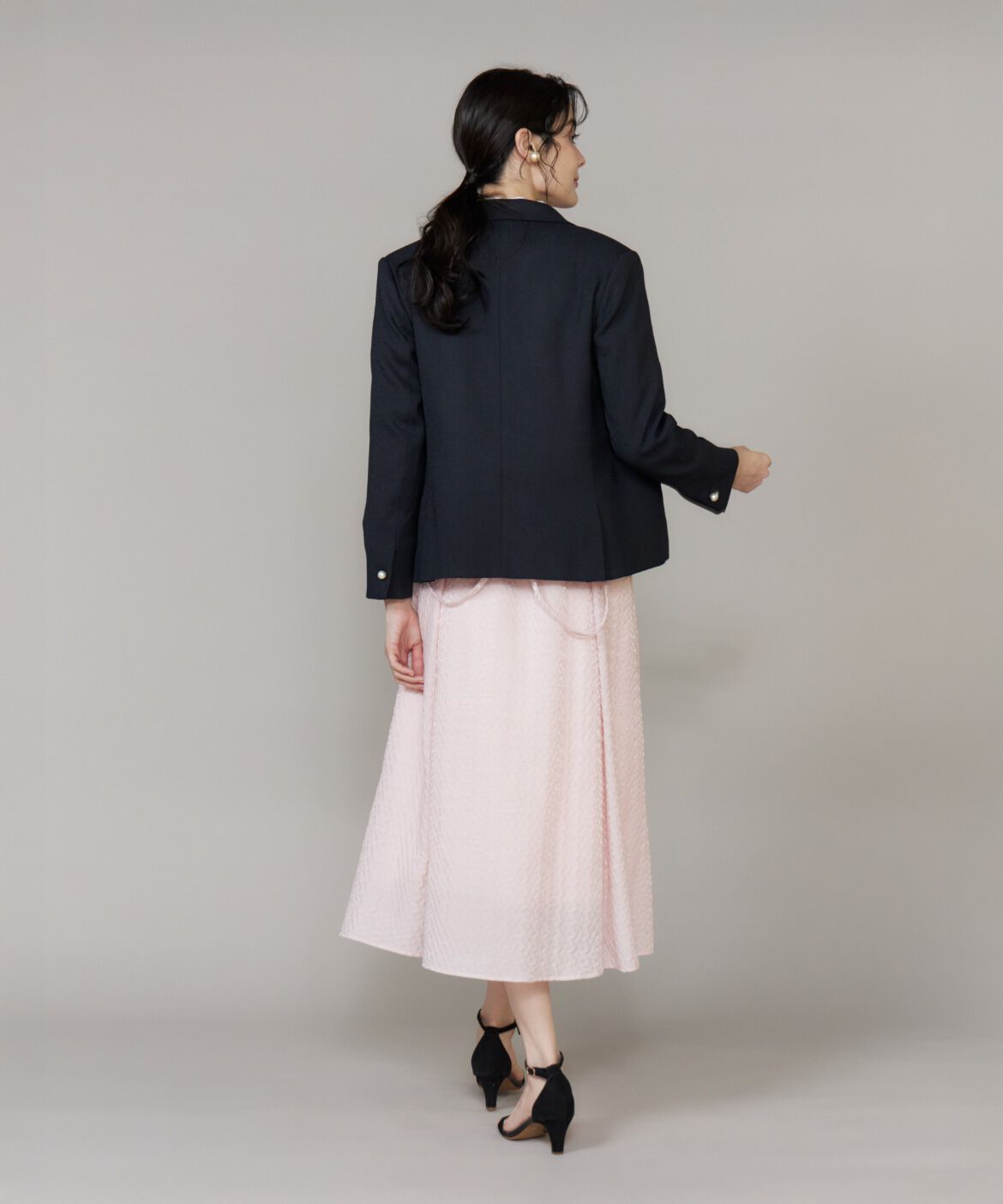 Maglie le cassetto「《M Maglie le cassetto》ロゴ刺繍パール釦ジャケット」|その他|