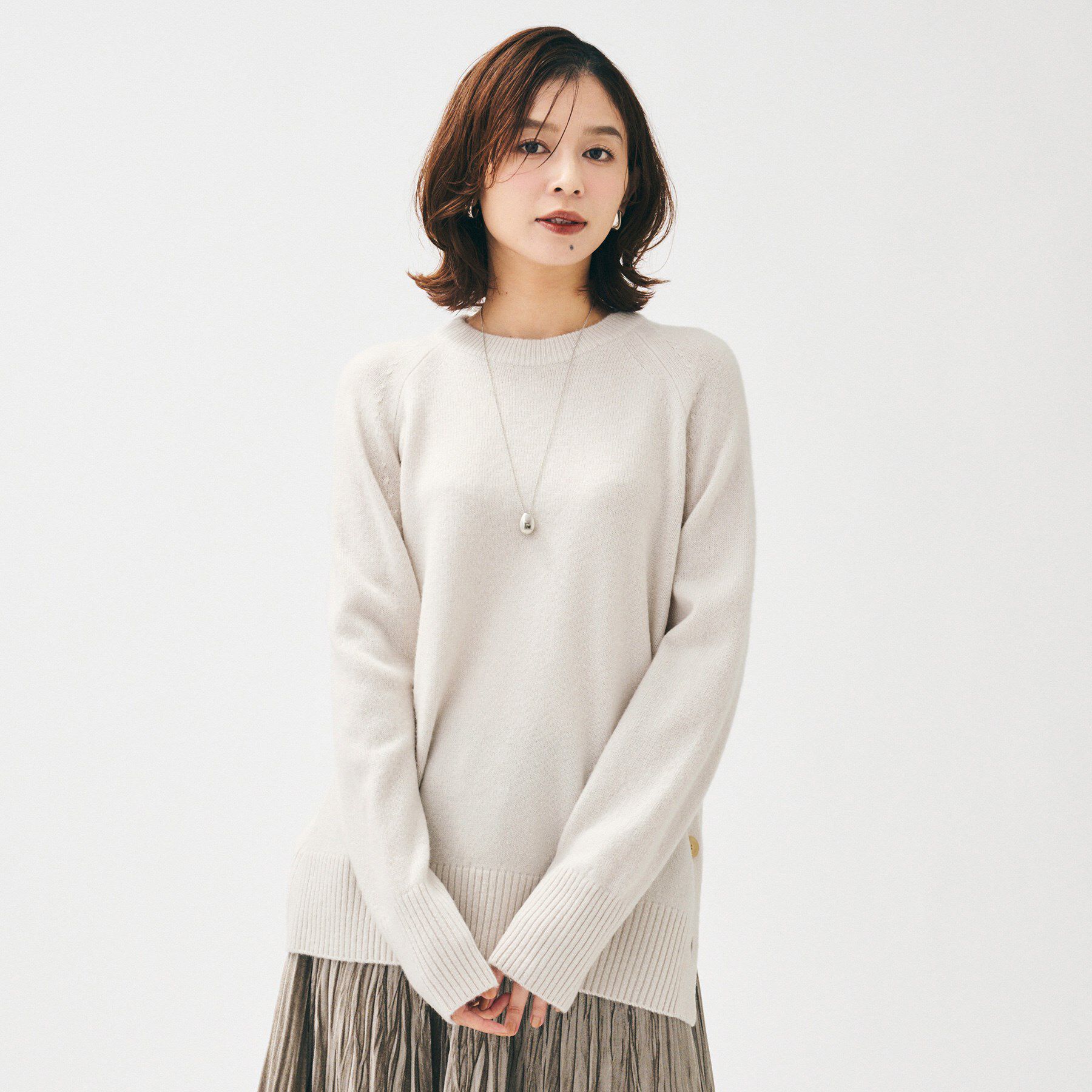 UNTITLED「【重ね着もおすすめ/洗える】ウールカシミヤ クルーネックニット」|ニット・セーター|