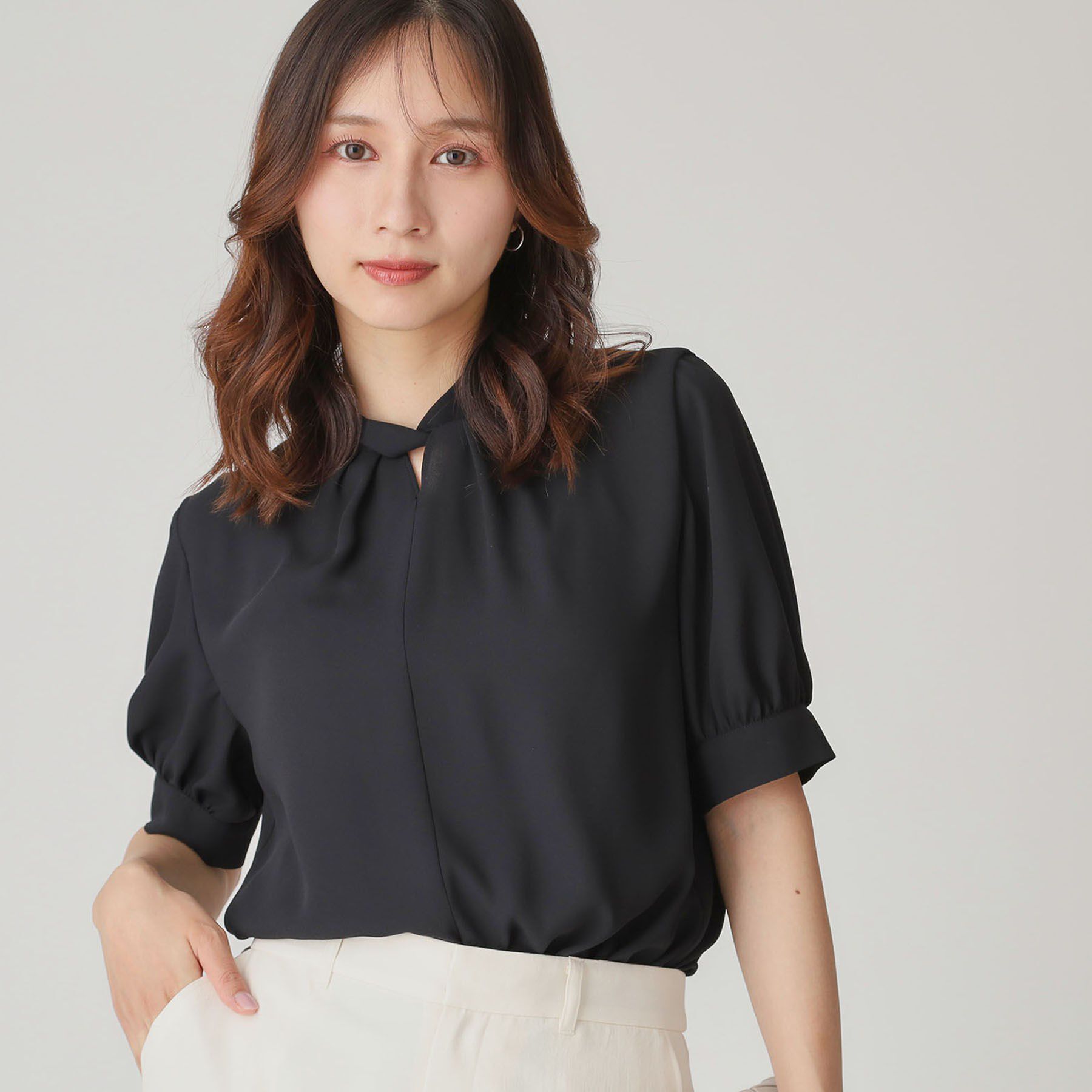COUP DE CHANCE「【手洗い可／日本製】パフスリーブブラウス」|シャツ・ブラウス|ブラック(019)