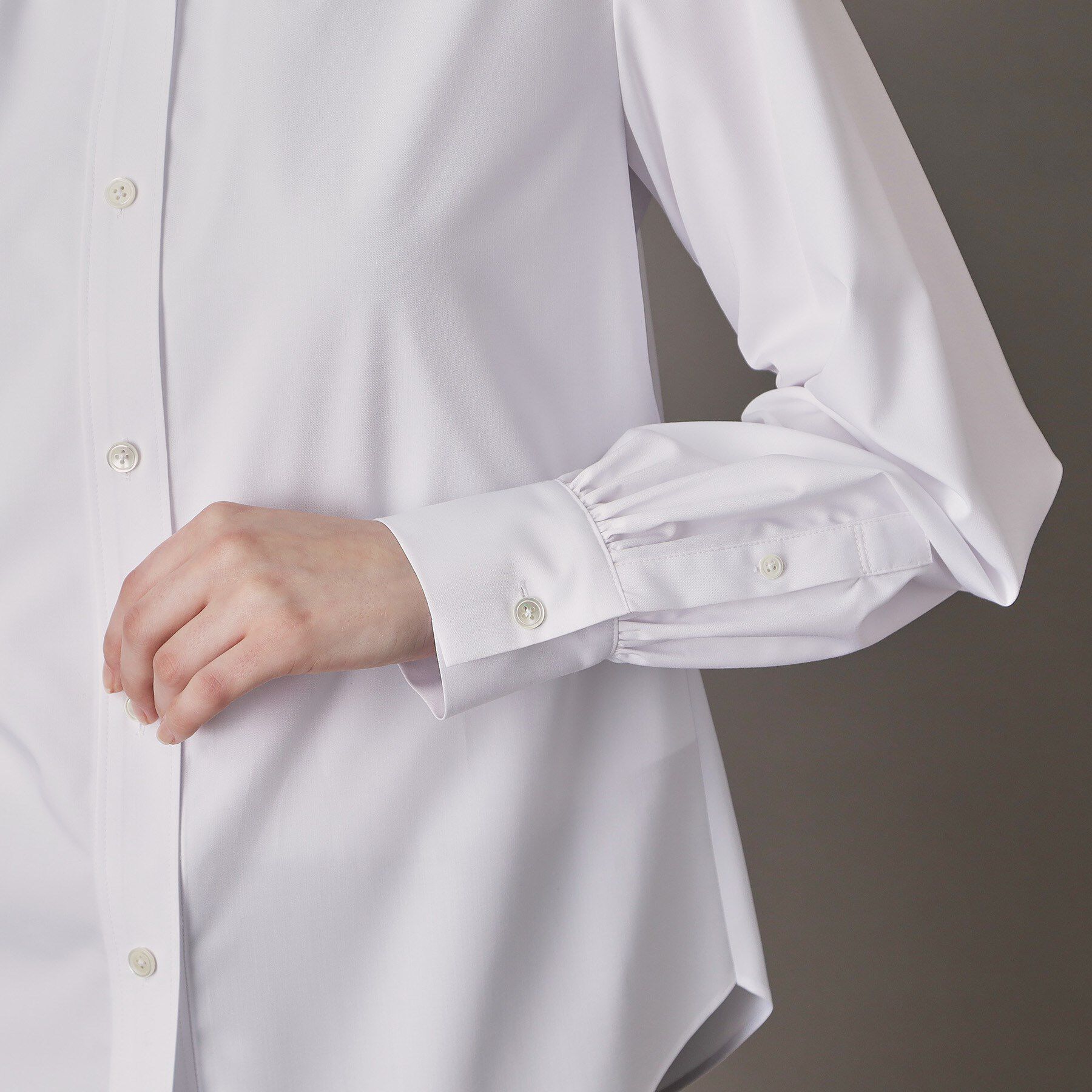 DRESSTERIOR「【CLASSY.12月号掲載】スタンドフリルネックブラウス」|シャツ・ブラウス|