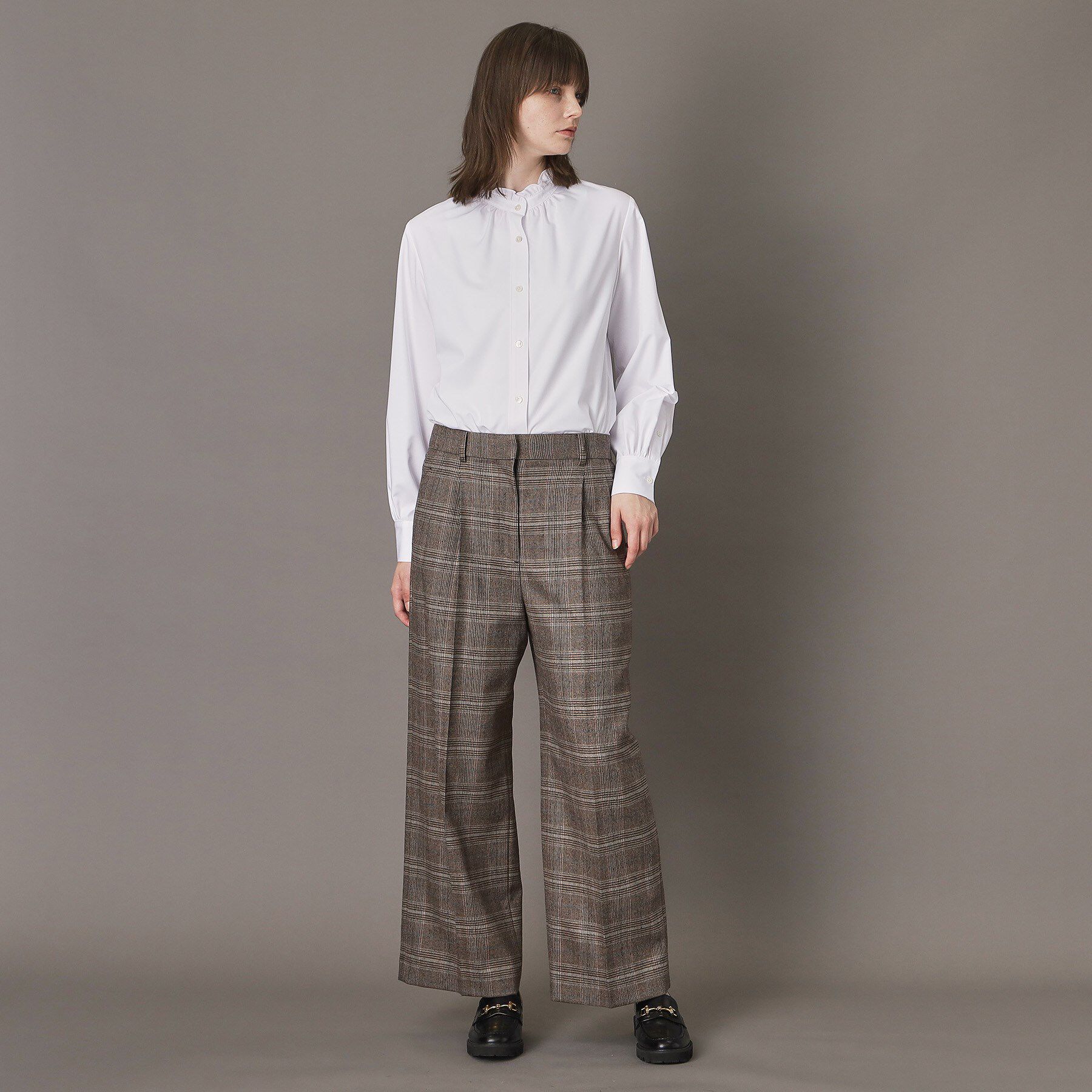 DRESSTERIOR「【CLASSY.12月号掲載】スタンドフリルネックブラウス」|シャツ・ブラウス|