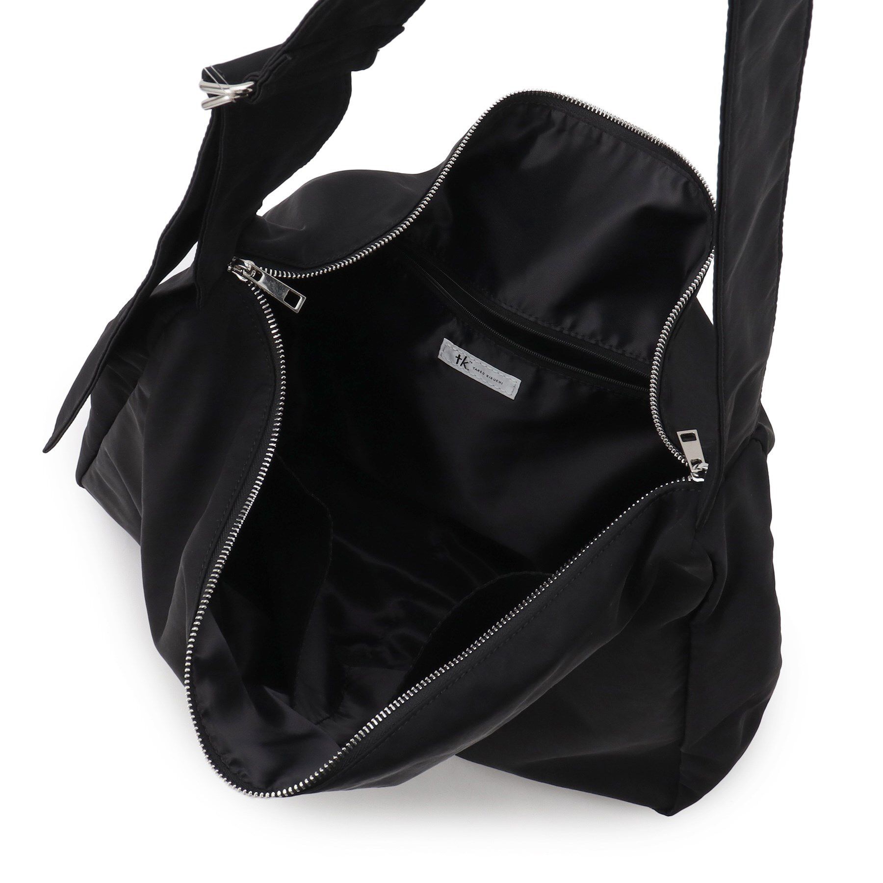 tk.TAKEO KIKUCHI「ルーズビッグショルダーバッグ／たすき掛け／ビッグ／A3サイズ収納可能」|ショルダー・メッセンジャー|