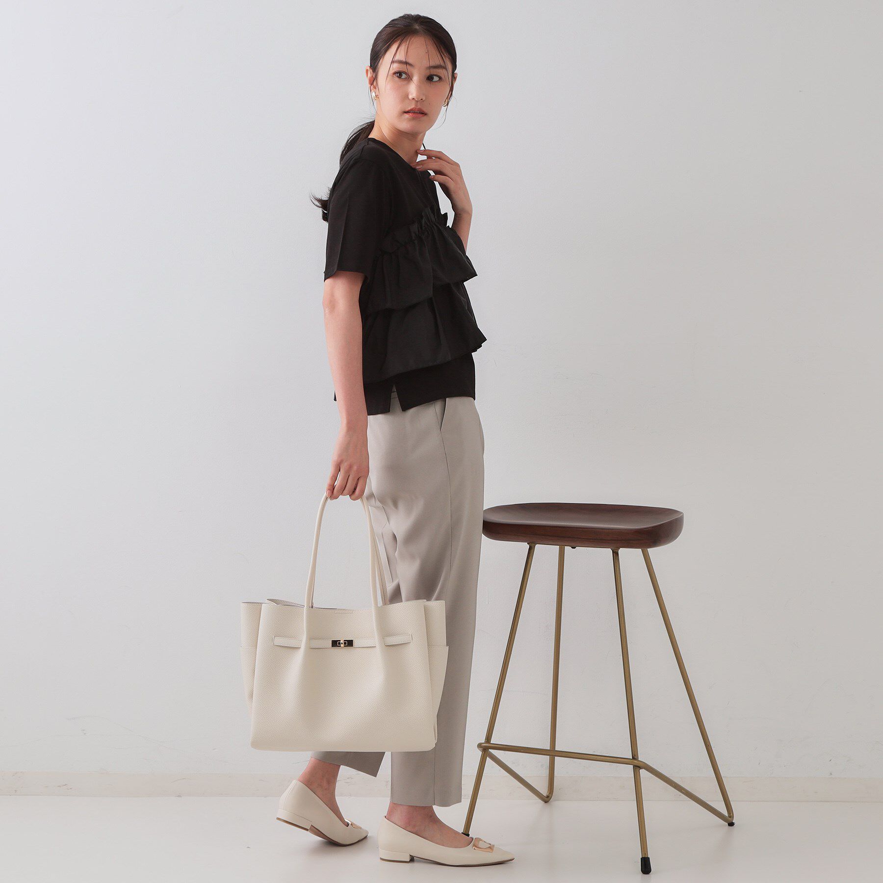 OPAQUE.CLIP「【軽量/A4サイズ対応/通勤対応】フロントベルトデザイントートバッグ」|トートバッグ|
