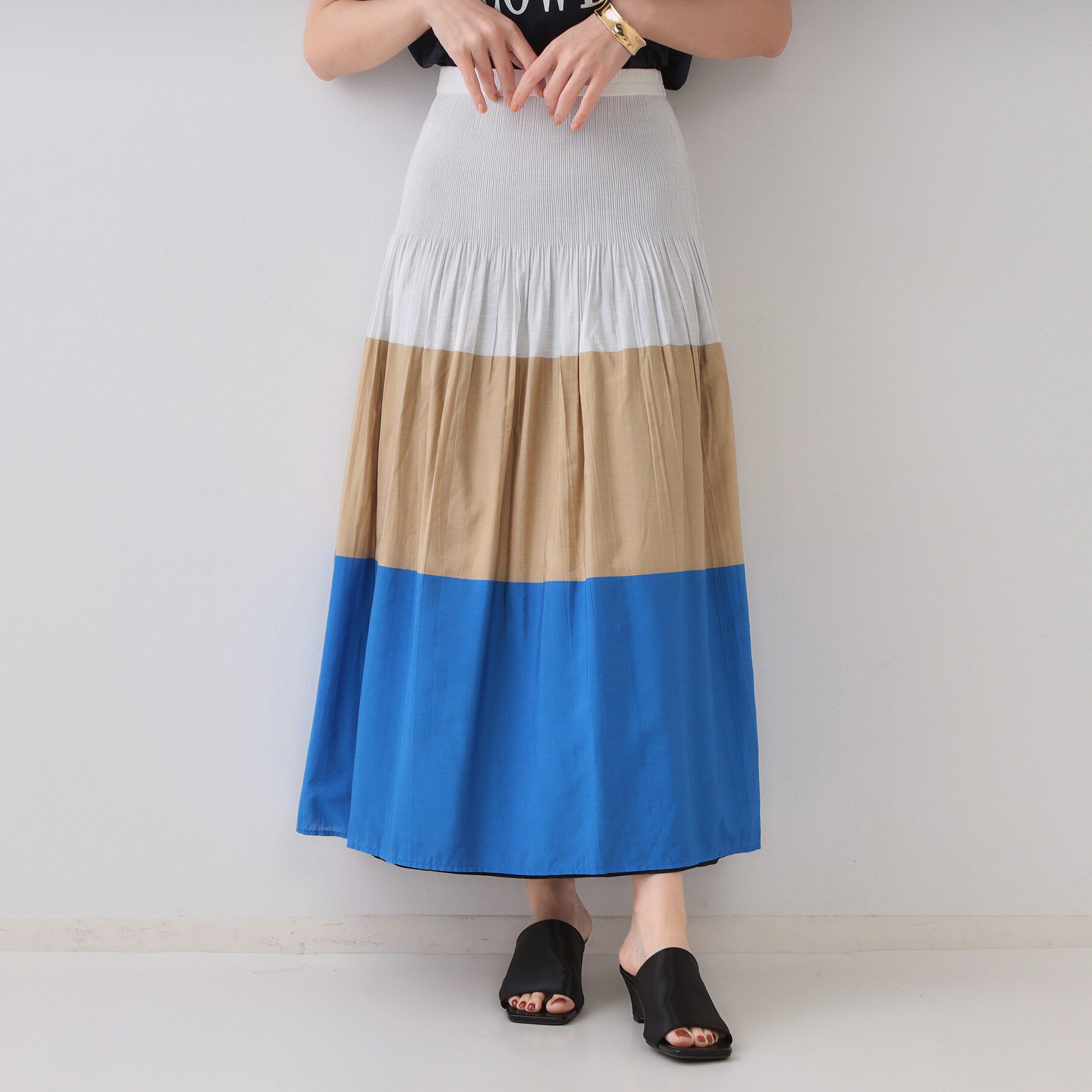 OPAQUE.CLIP「シャーリングフレアスカート/リバーシブル着用可【洗濯機洗い可】」|スカート|ホワイト(501)