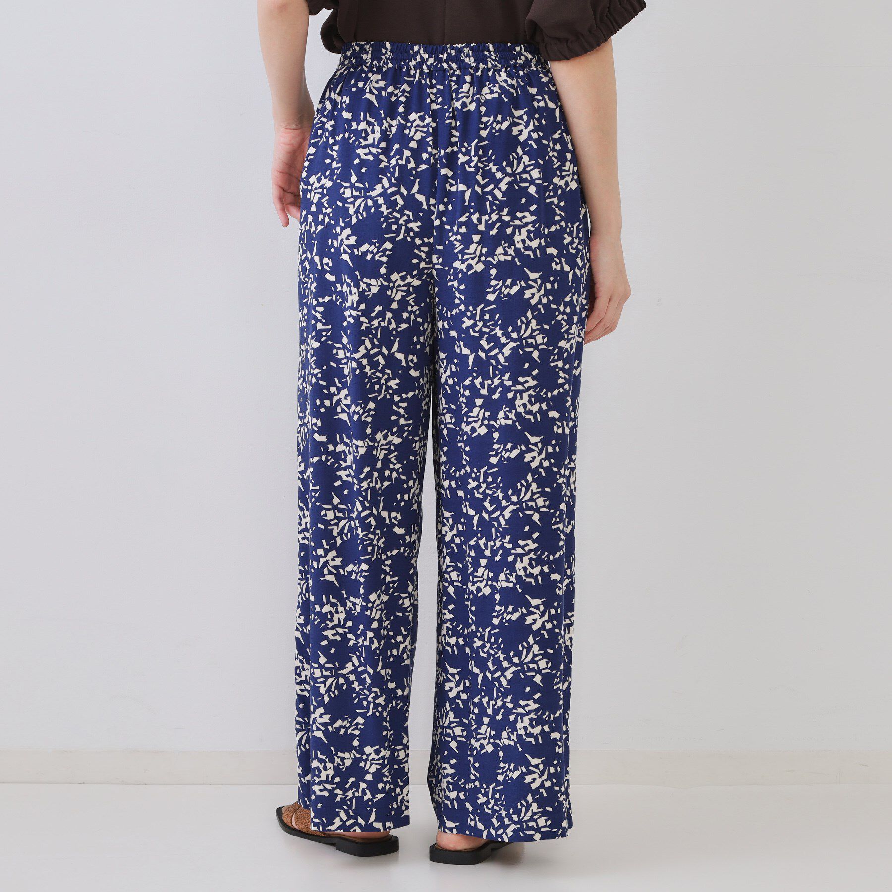 OPAQUE.CLIP「幾何柄プリントイージーワイドパンツ/セットアップ対応【洗える】」|その他|