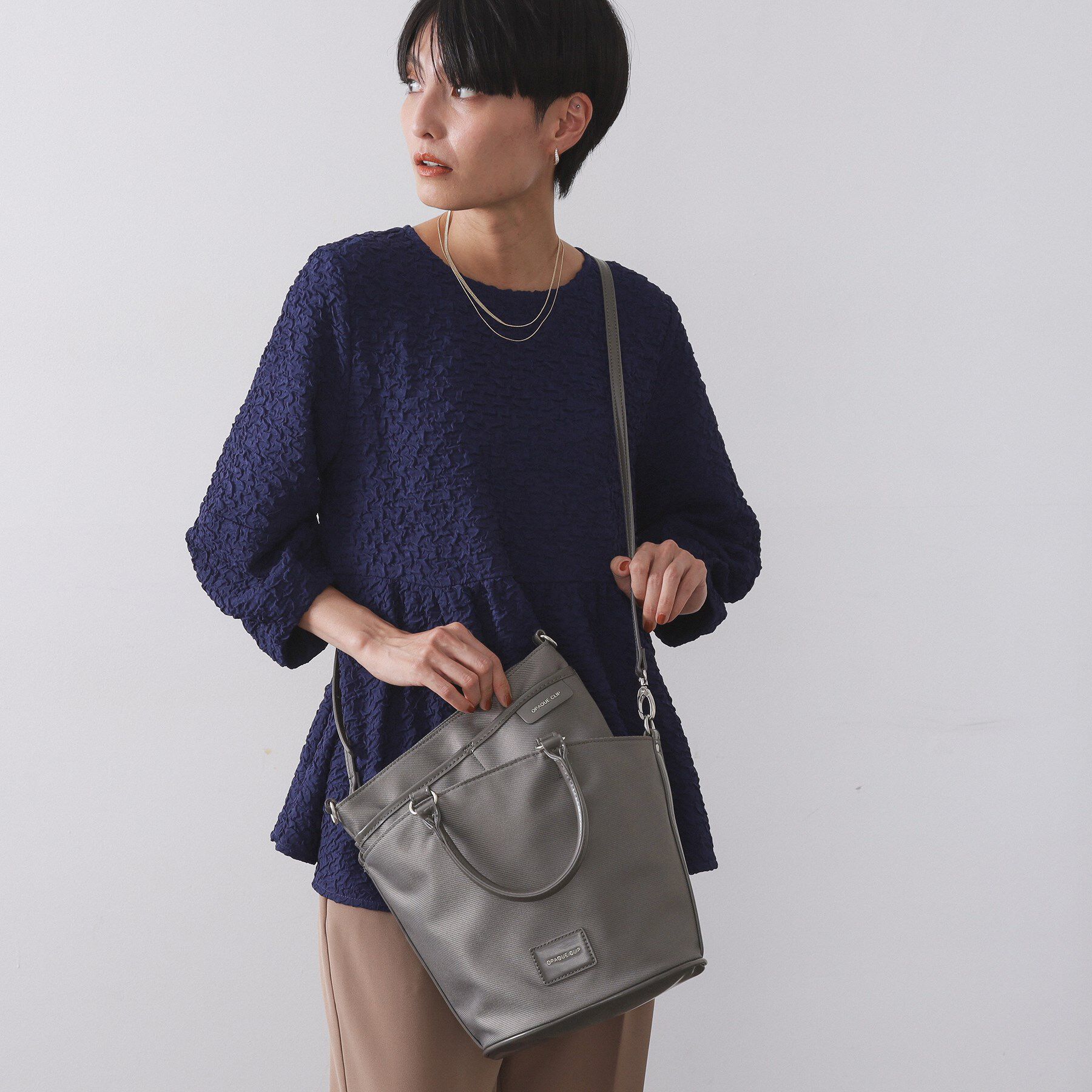 OPAQUE.CLIP「【マルチWAY】ミニショルダーとしても使える！バッグインポーチ付きミドルトートバッグ」|トートバッグ|