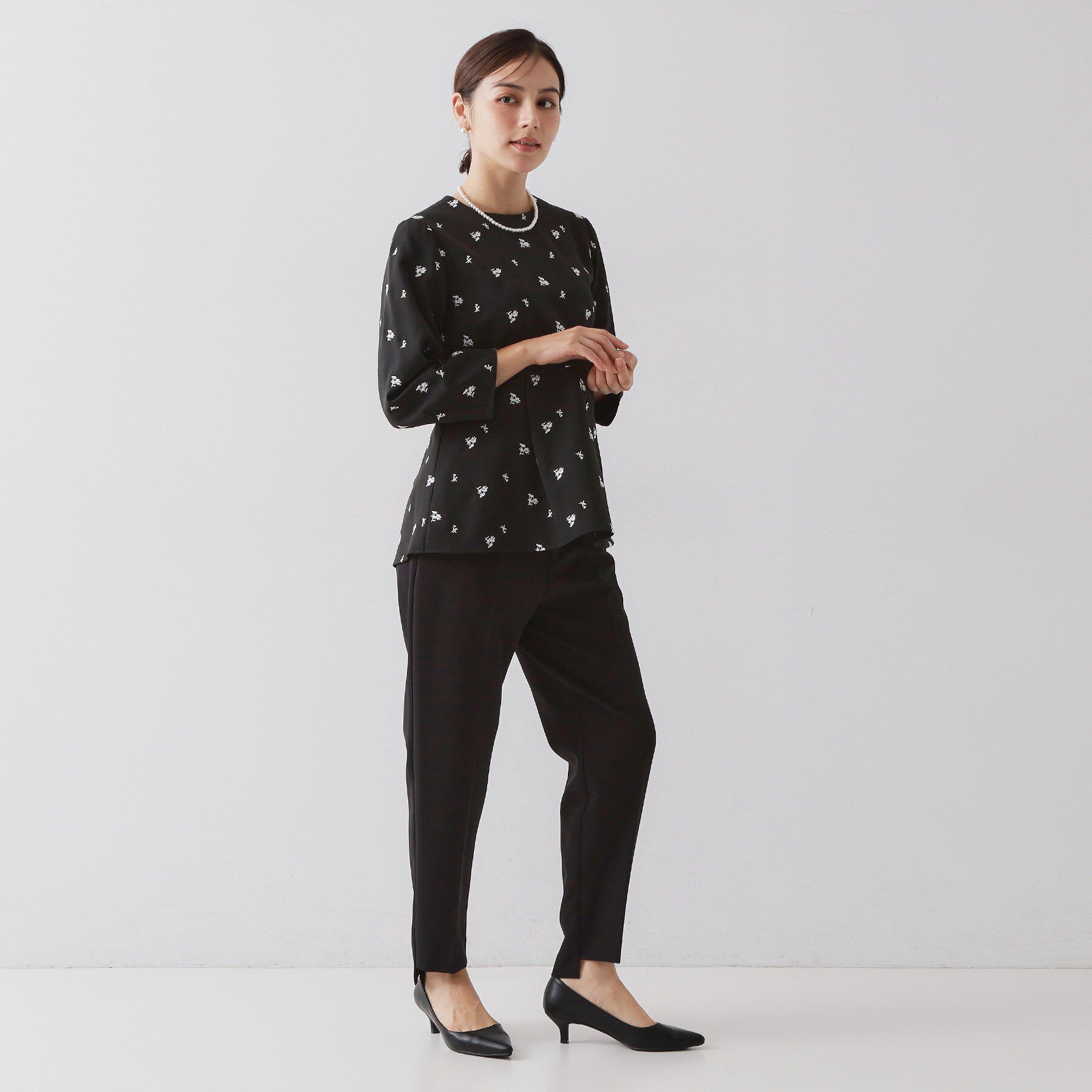 OPAQUE.CLIP「フラワー刺繍ペプラムブラウス【洗濯機OK】」|シャツ・ブラウス|