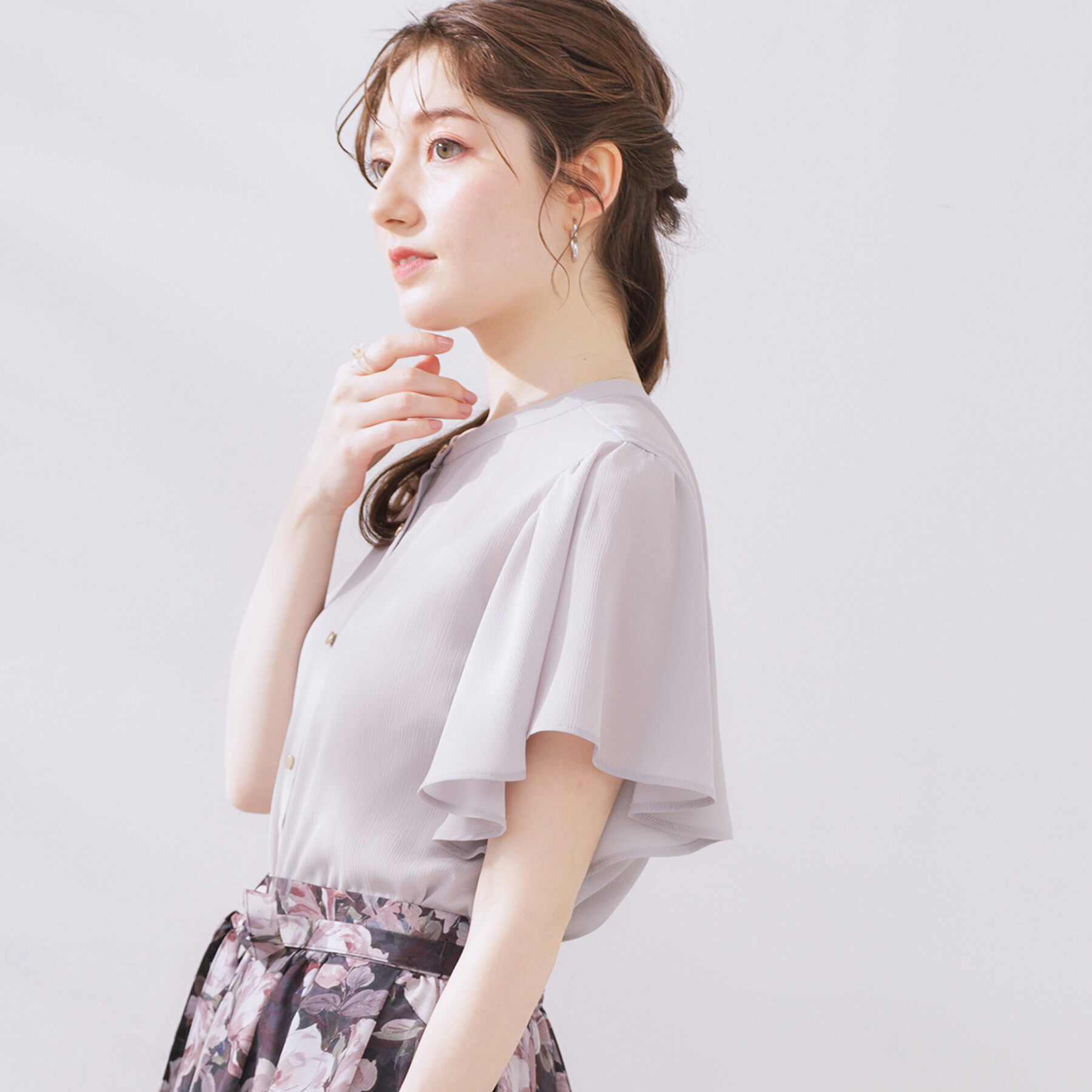 Couture broach「【キレイめ・通勤】前後2WAY楊柳フレアー袖ブラウス」|シャツ・ブラウス|