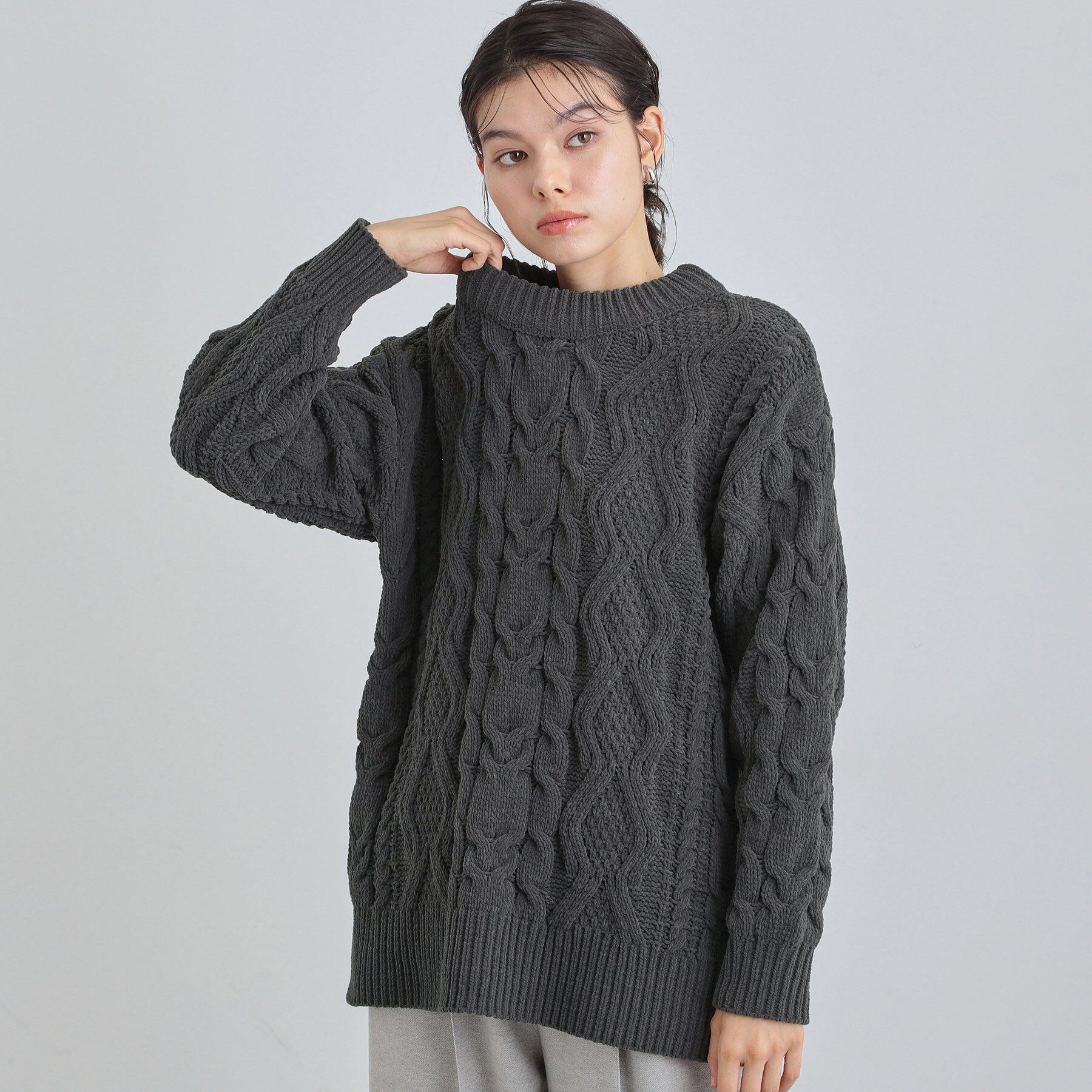 THE SHOP TK「【洗える】冬のコーデを盛り上げる マットモール ケーブルニット」|ニット・セーター|スミクロ(018)