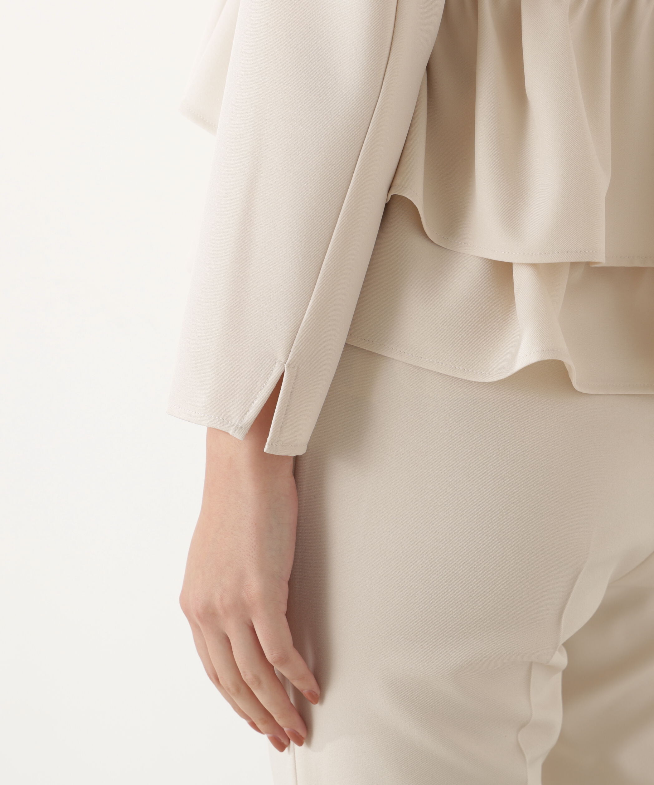 PROPORTION BODY DRESSING「＜ウォッシャブル＞ランダムヘムペプラムブラウス」|シャツ・ブラウス|