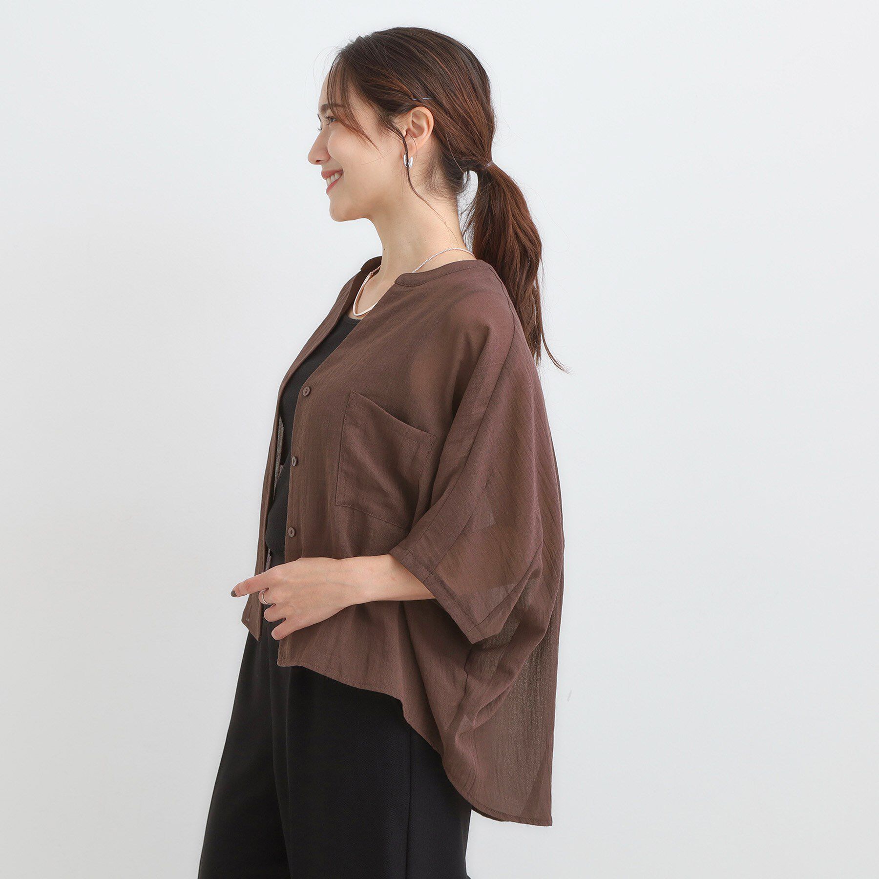 SHOO･LA･RUE「程よいシアー感 ポケットドルマン5分袖シャツ」|シャツ・ブラウス|