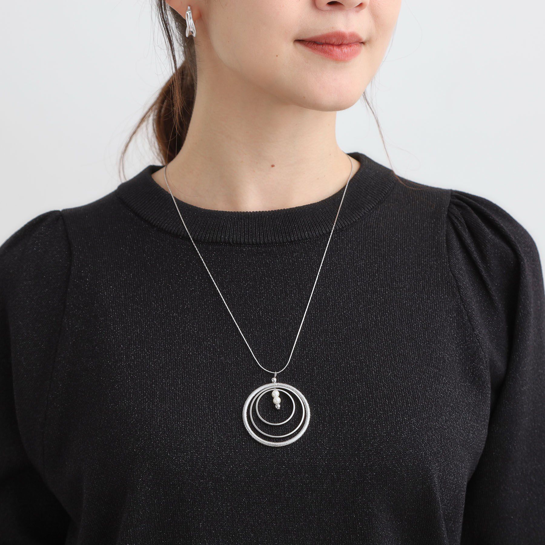 SHOO･LA･RUE「ざらざらサークル3連ネックレス」|ネックレス|