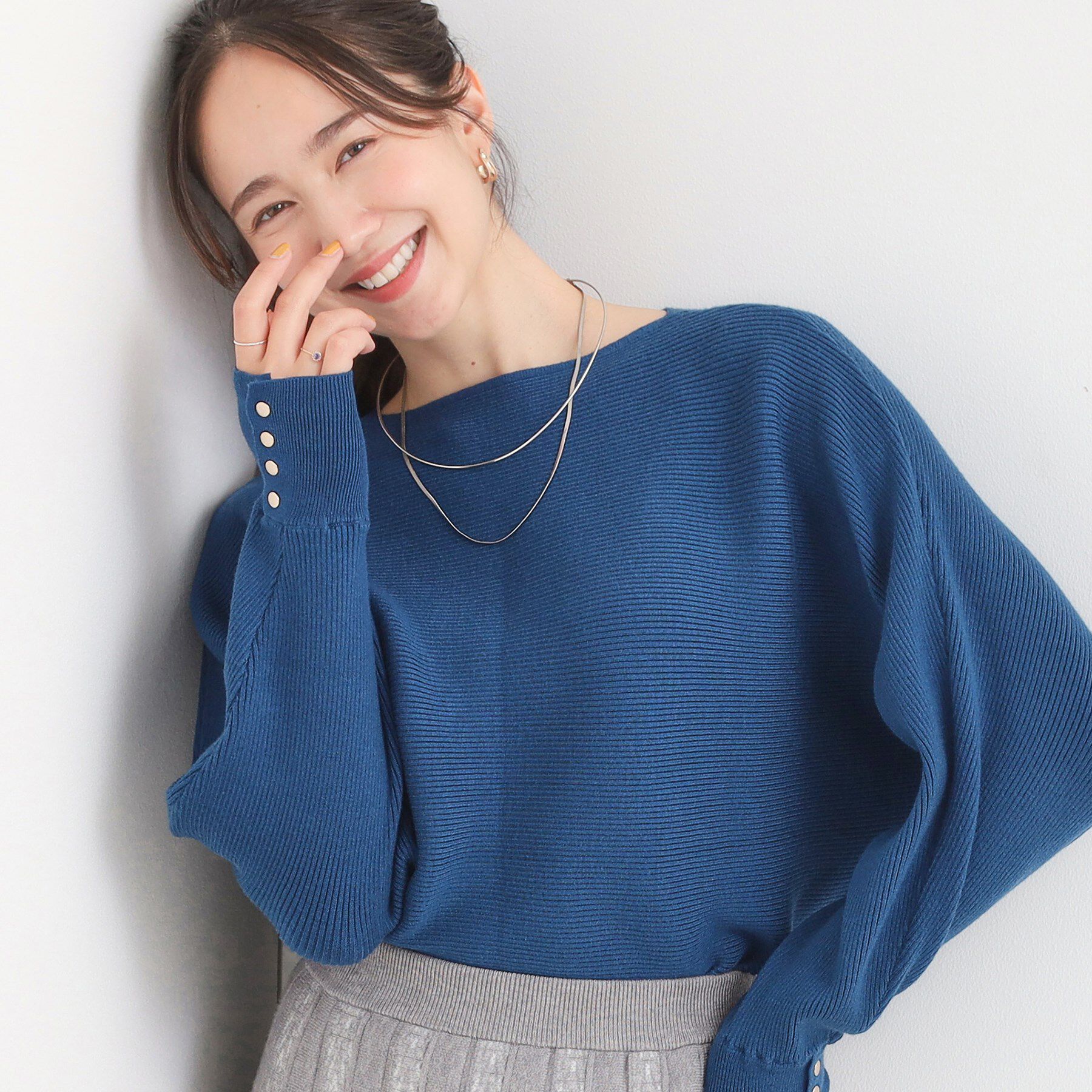 SHOO･LA･RUE「【洗濯機可/体型カバー】お袖ボタン リブドルマンニット」|ニット・セーター|ブルー(092)