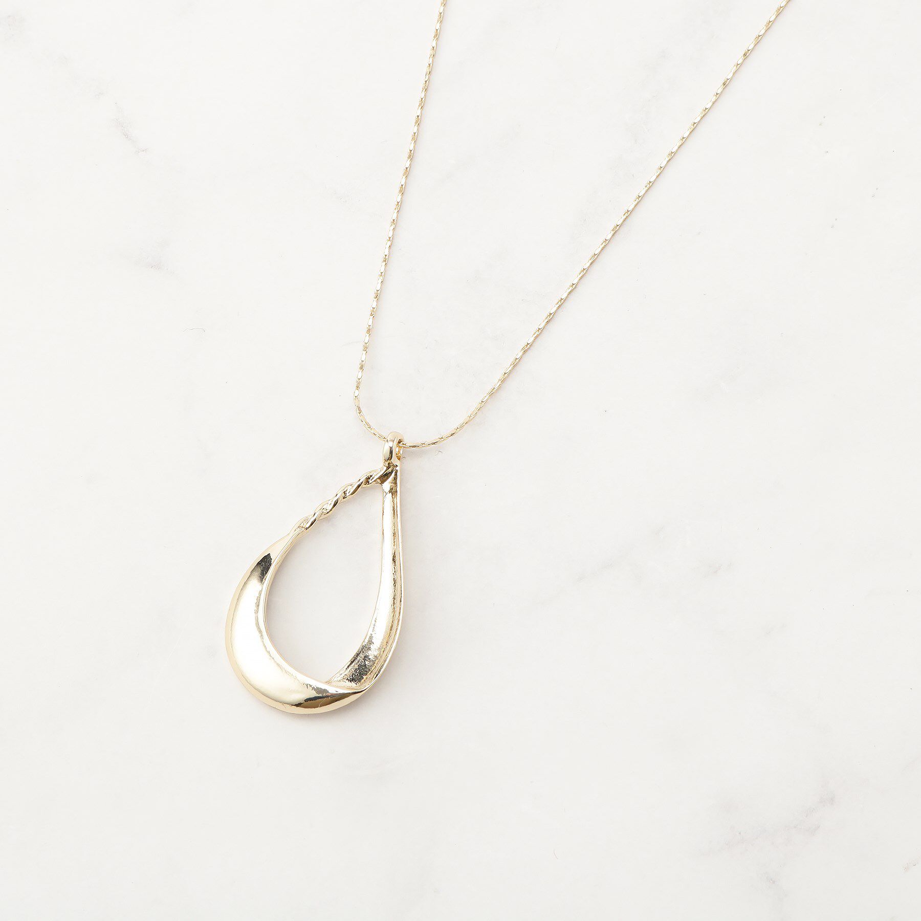 SHOO･LA･RUE「フェイクスエードドロップネックレス」|ネックレス|