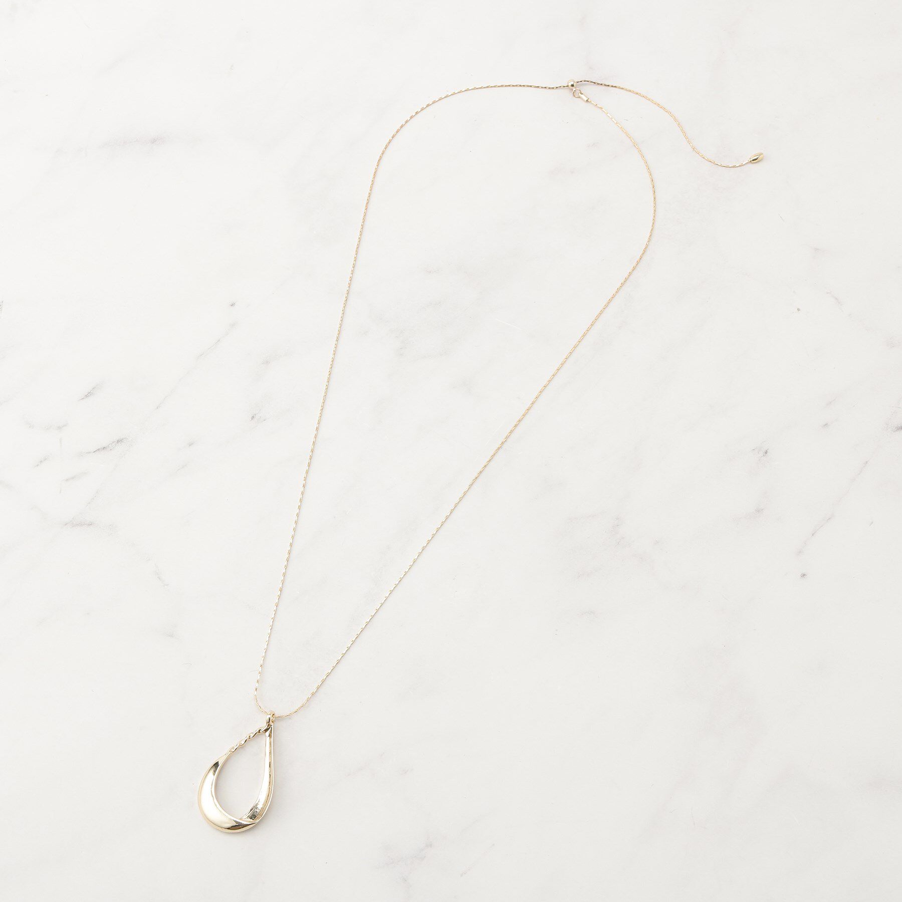 SHOO･LA･RUE「フェイクスエードドロップネックレス」|ネックレス|