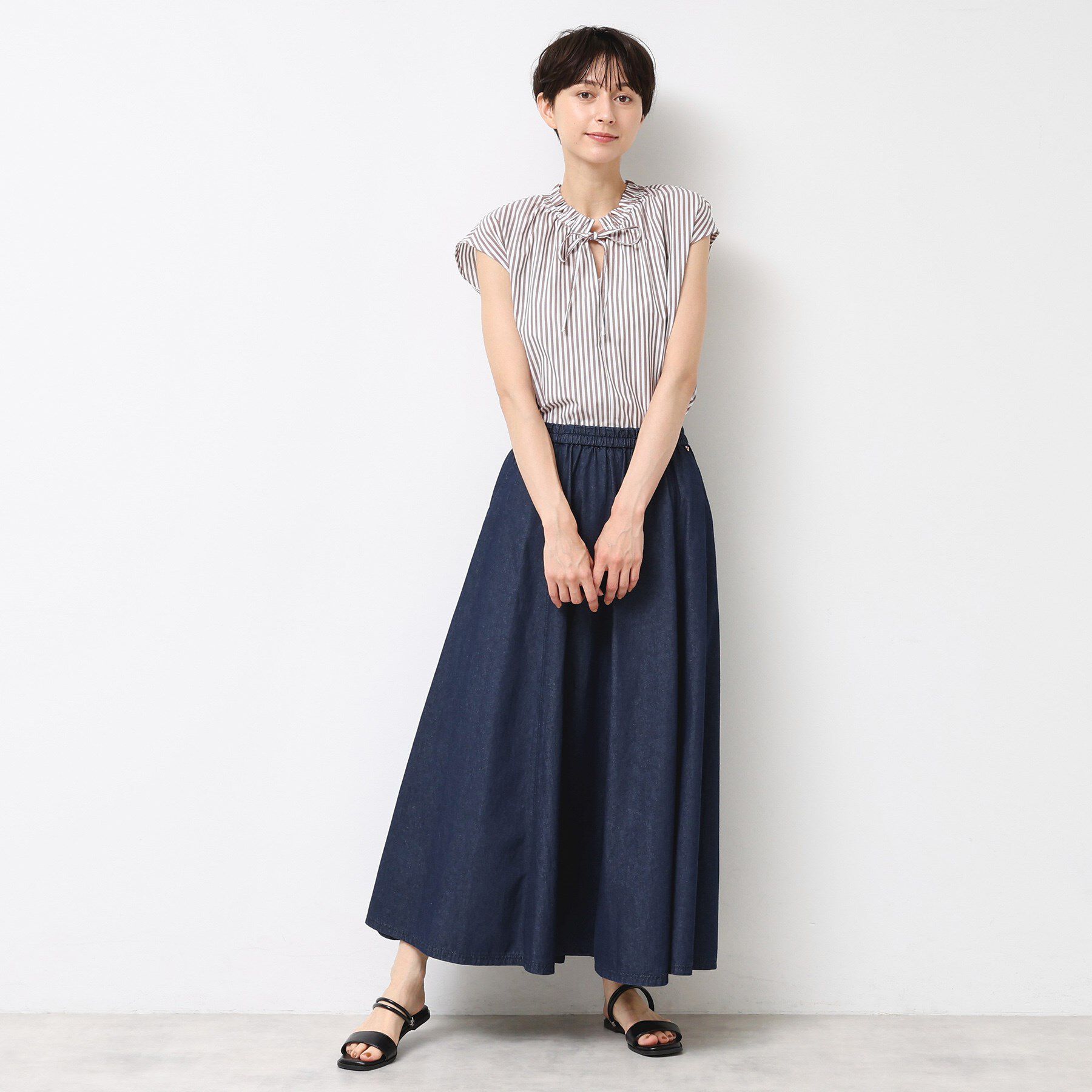 Dessin「【ウエストゴム・洗える】ライトオンスデニムフレアスカート」|スカート|