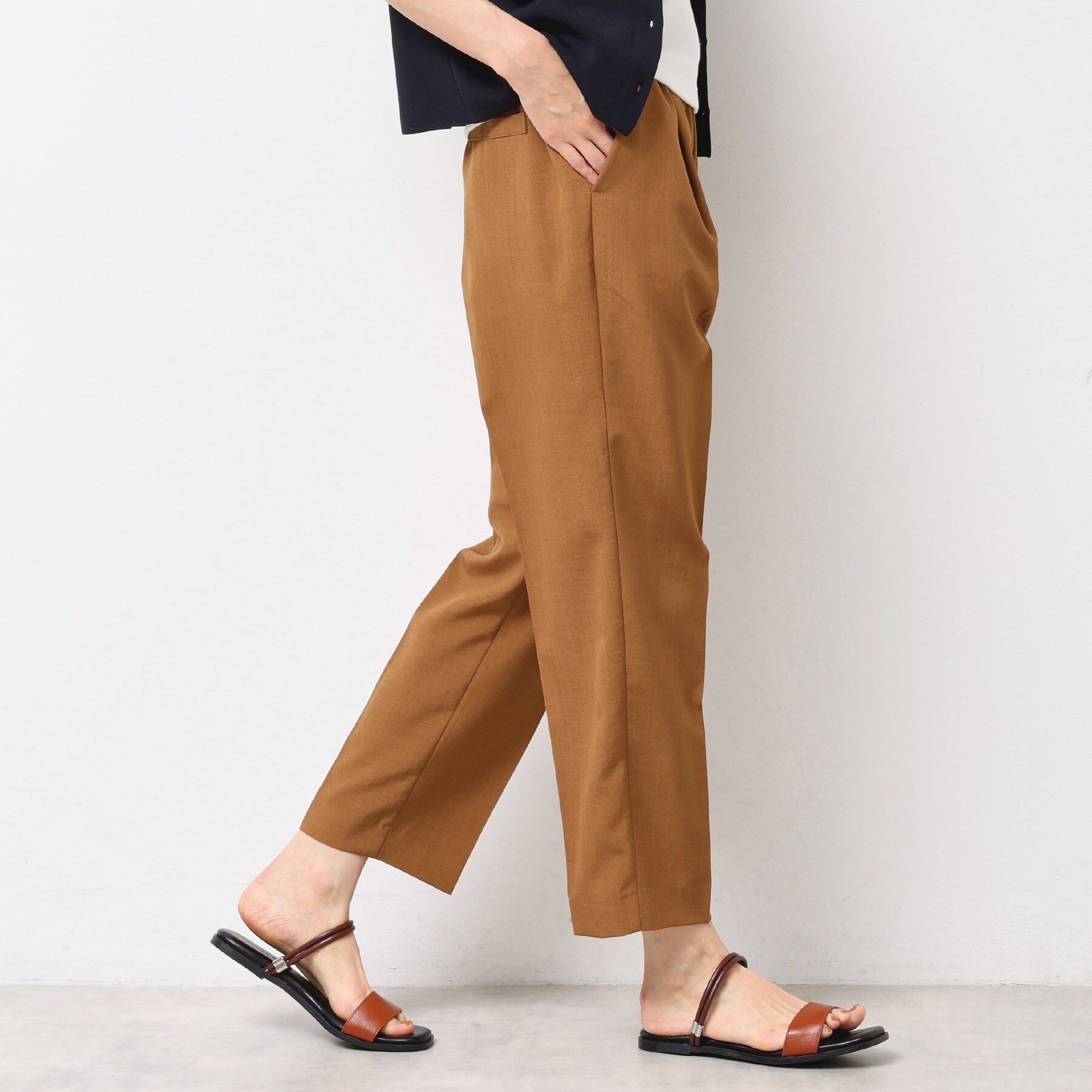 Dessin「【ウエストゴム・洗える】センターライン入りテーパードパンツ（XS～L）」|その他|