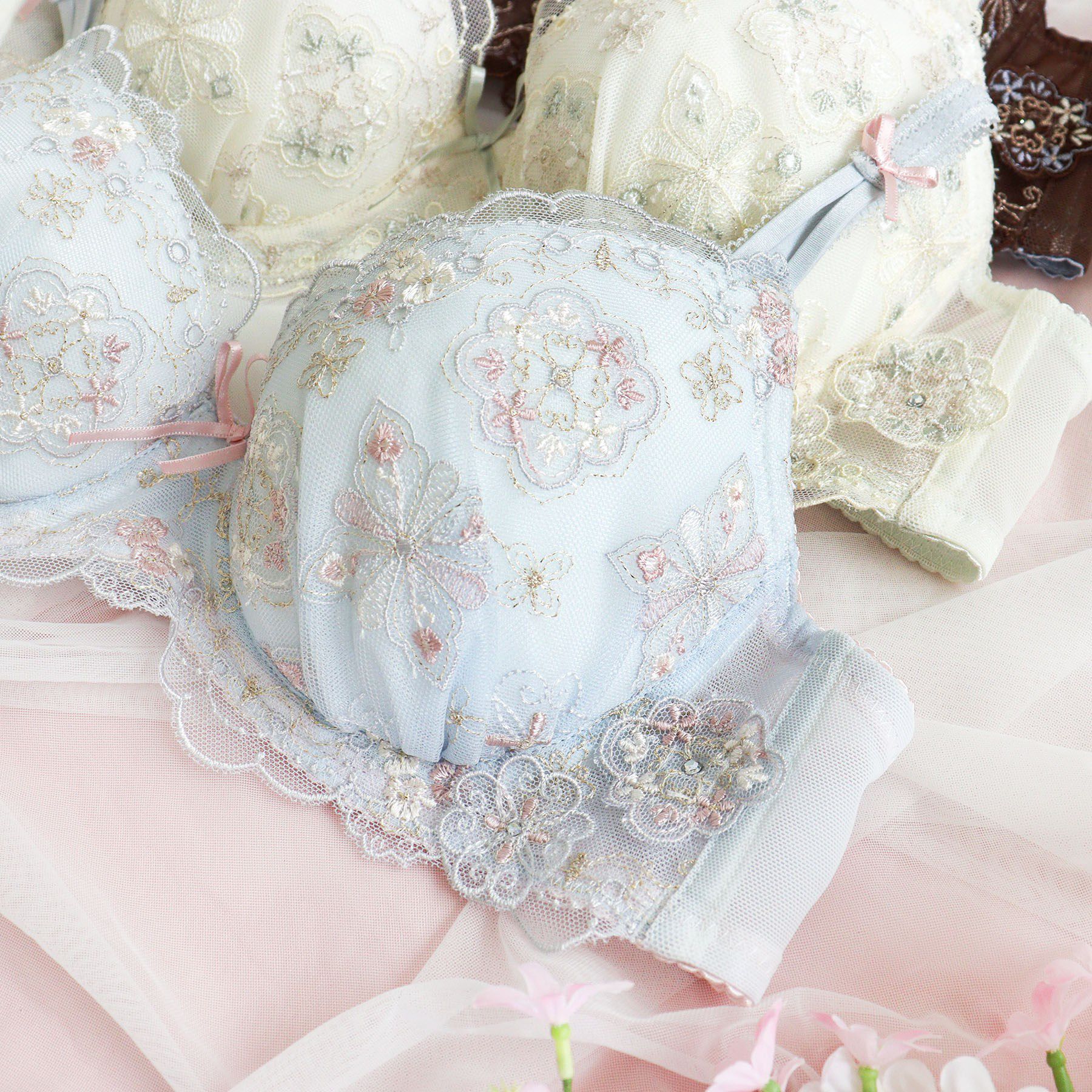 Risa Magli「キャシー ブラジャー （B-C） ＜サイドシェイプ＞」|インナー|