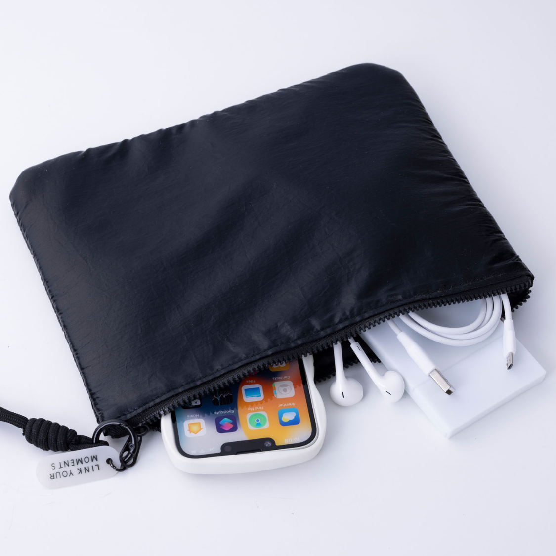  「フラットポーチ／ハンドストラップコレクション」|ポーチ|