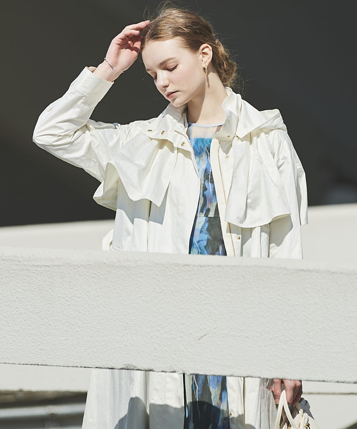 アンドクチュール「スタンドカラーフーデッドロングコート」|トレンチコート|