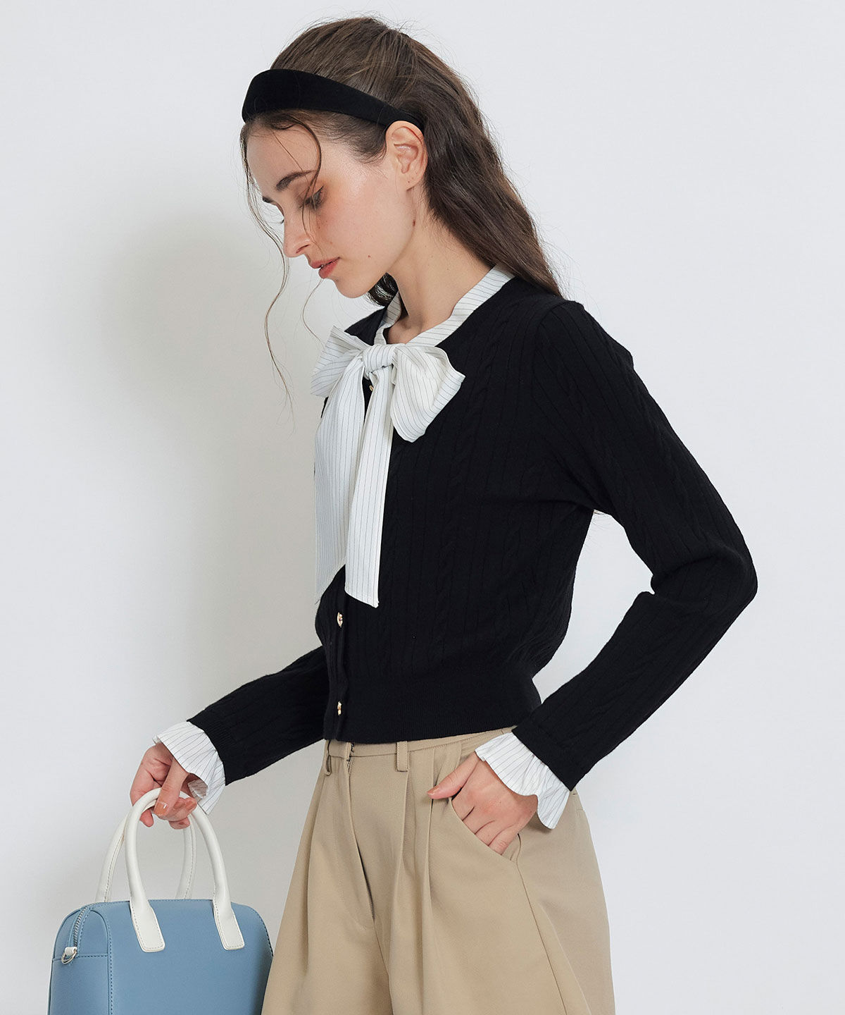 REDYAZEL「エンブレムボタンケーブルリボンタイニットトップス」|ニット・セーター|