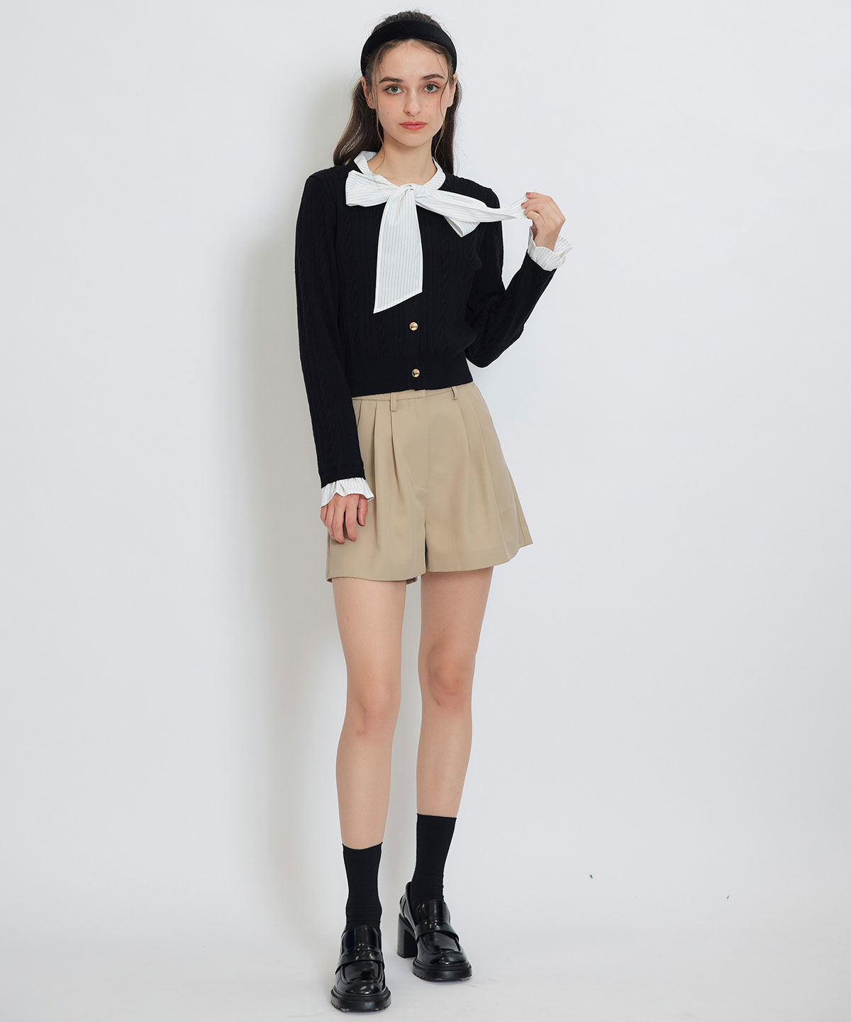 REDYAZEL「エンブレムボタンケーブルリボンタイニットトップス」|ニット・セーター|