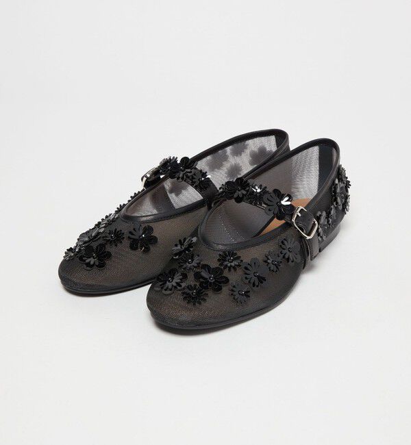 ODETTE E ODILE「フラワーモチーフメリージェーンフラット10&uarr;」|パンプス|