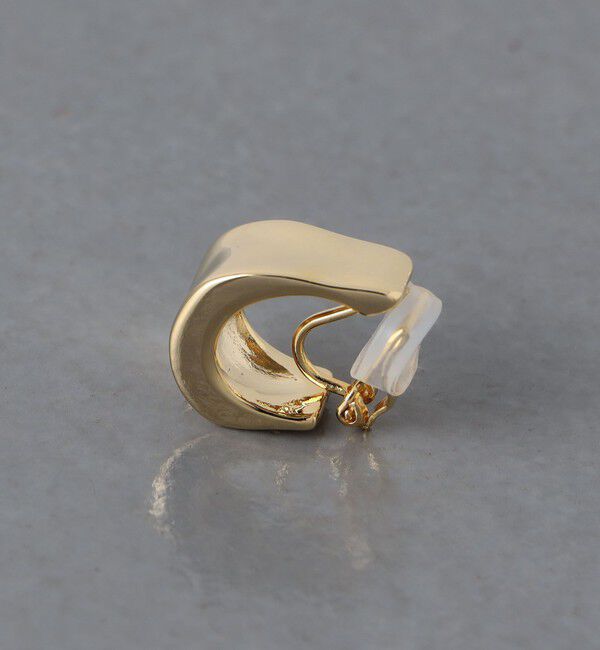 UNITED ARROWS「Jシェイプ イヤリング」|イヤリング|