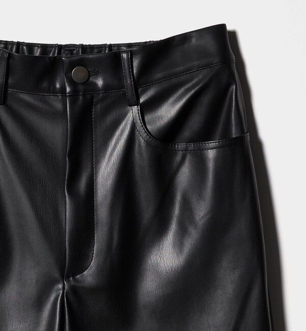 UNITED ARROWS「レザーライク ストレート パンツ ウォッシャブル」|チノ|