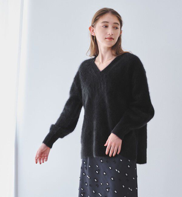 UNITED ARROWS「フォックスカシミヤ Vネック ニット」|ニット・セーター|BLACK