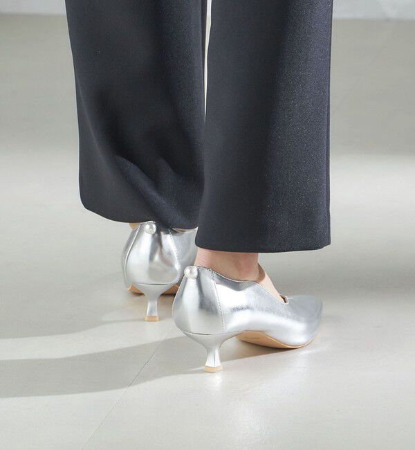 SHIPS for women「little black: パールモチーフ ウェーブ カット パンプス」|パンプス|