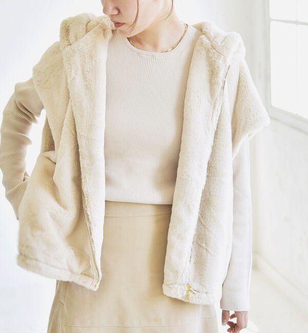 quaranciel「quaranciel: フーディー フェイクファー ドロスト ジップ ショート ベスト」|ダウンベスト・ベスト|