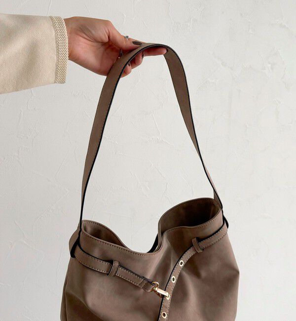 fredy emue「【WEB限定カラー】スエードベルトホーボーバッグ」|ショルダー・メッセンジャー|