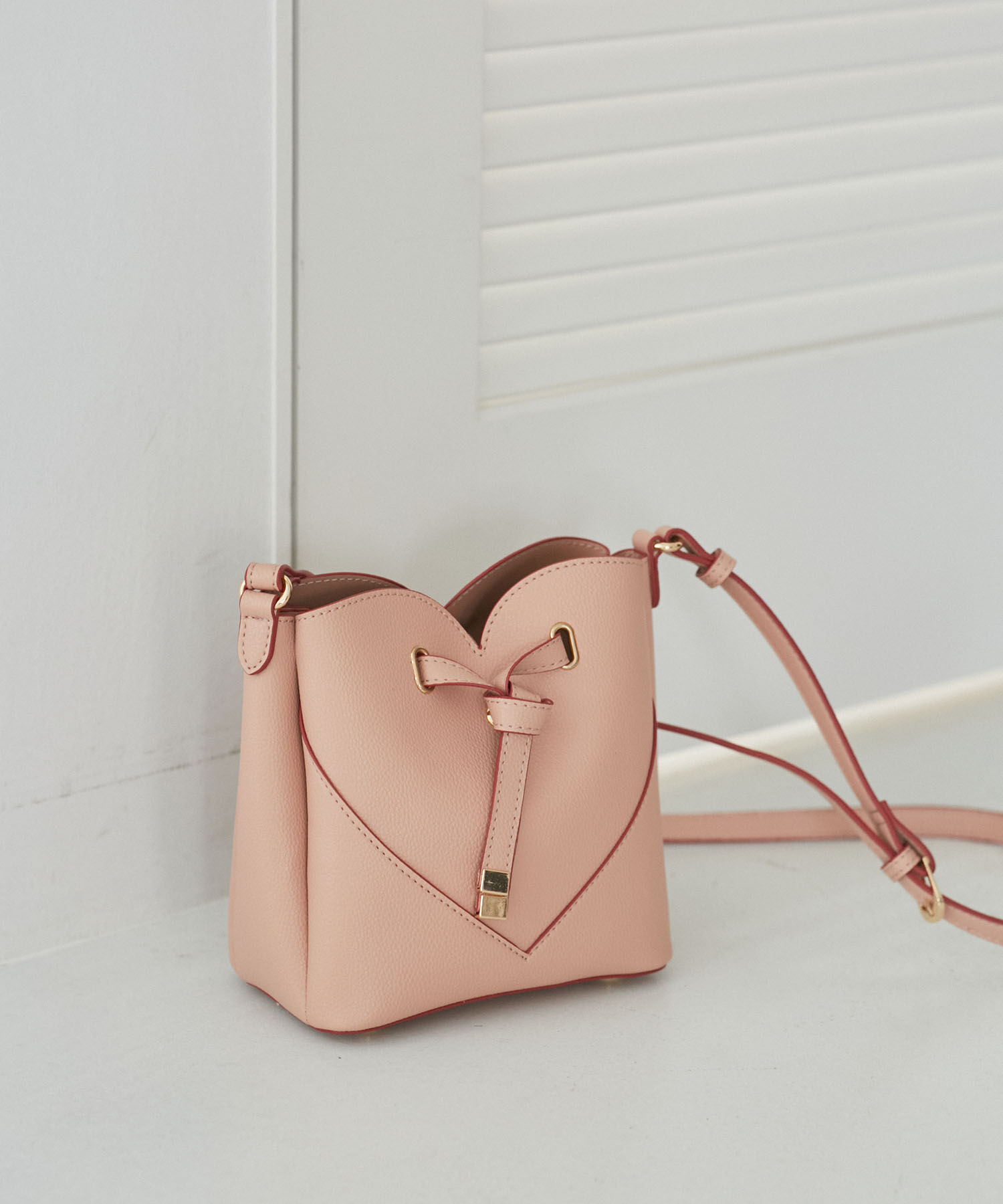 VIS「ハートカットバッグ(スモール)」|ショルダー・メッセンジャー|