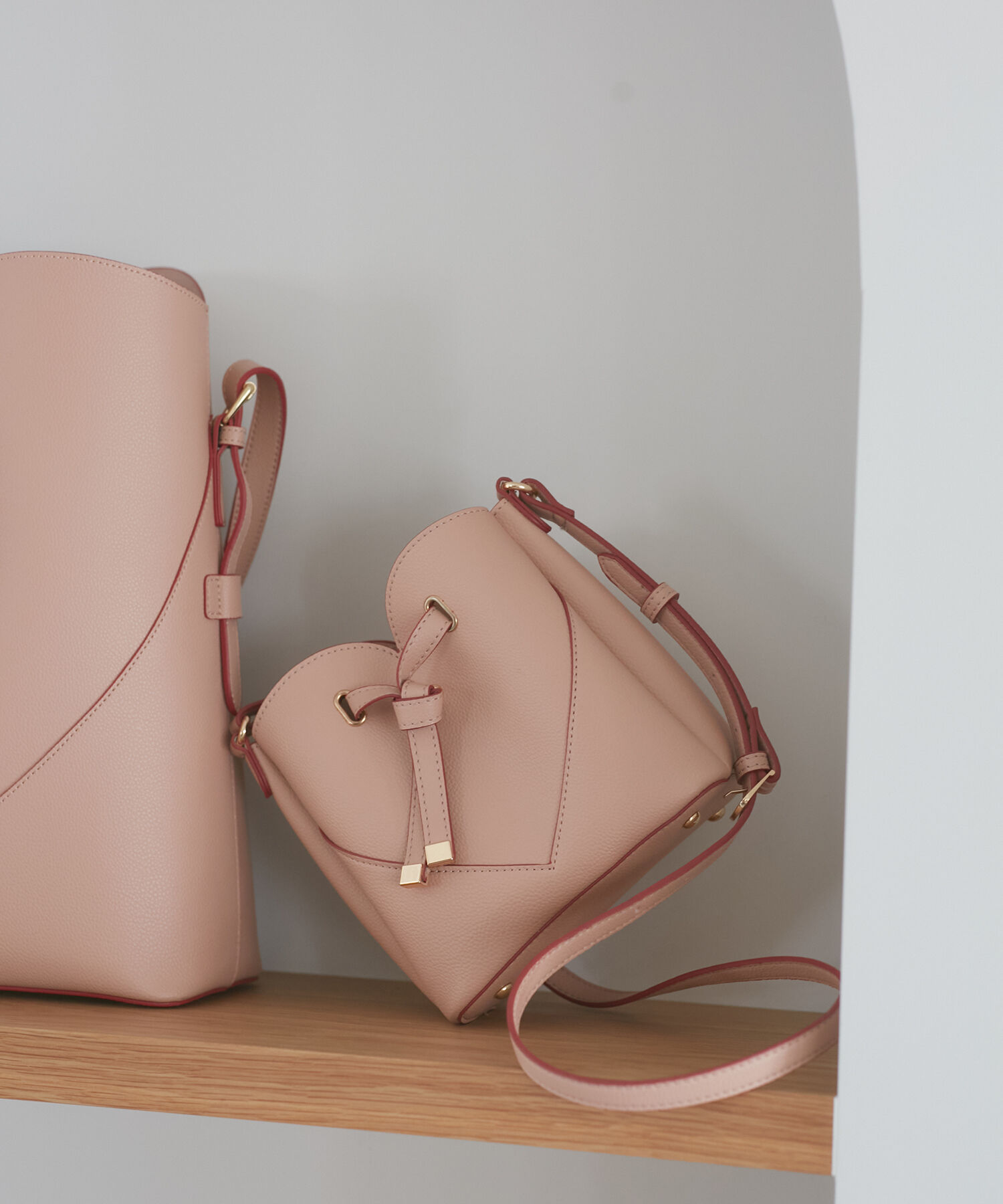 VIS「ハートカットバッグ(スモール)」|ショルダー・メッセンジャー|