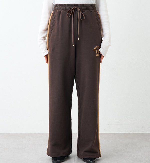  「【スタイリングのアクセントに】サイドラインジャージーパンツ」|チノ|