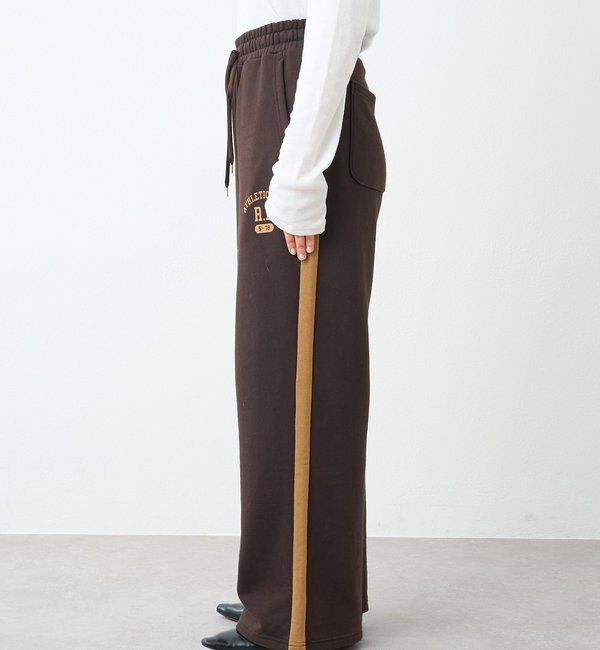  「【スタイリングのアクセントに】サイドラインジャージーパンツ」|チノ|