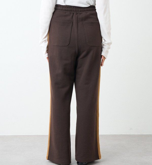  「【スタイリングのアクセントに】サイドラインジャージーパンツ」|チノ|